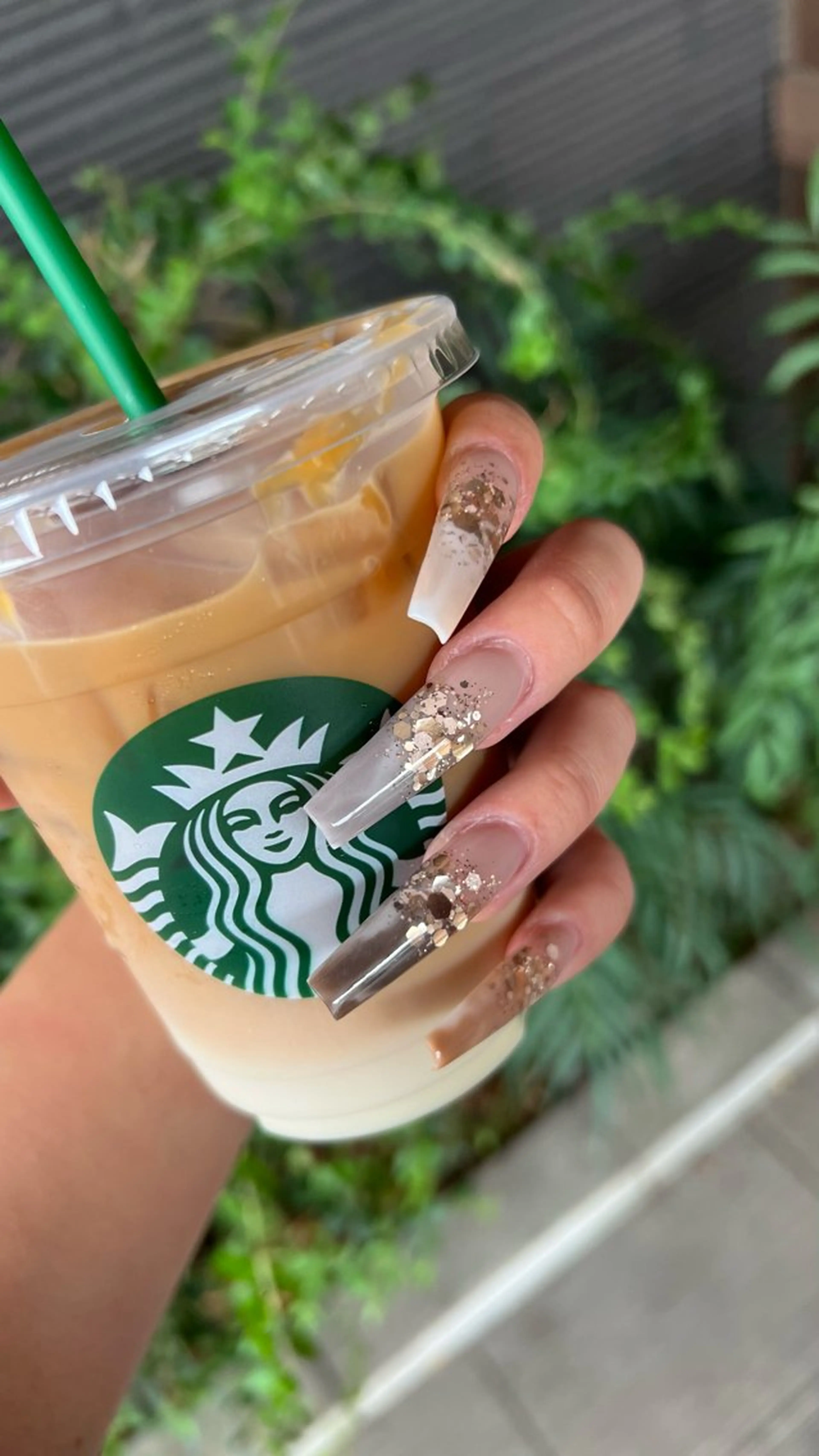 パーマ 𝐧𝐚𝐢𝐥 𝐌𝐢𝐖𝐢𝐢のネイルデザイン