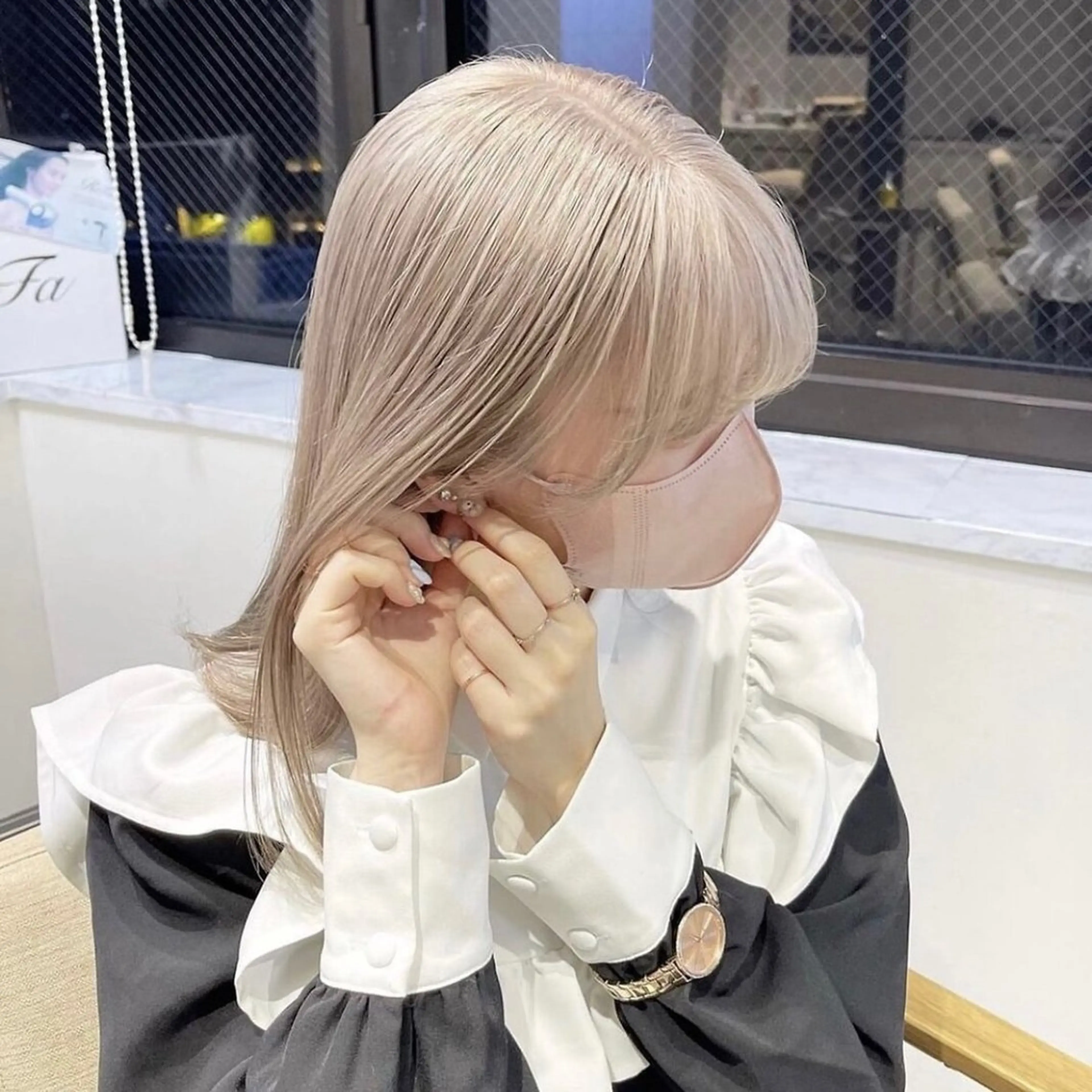 セミロング カラー キッズ アディクシーカラー バレイヤージュ ベージュカラー 黒髪 ブリーチ 江坂エリア最安値◎ ブリーチ*土田のヘアスタイル