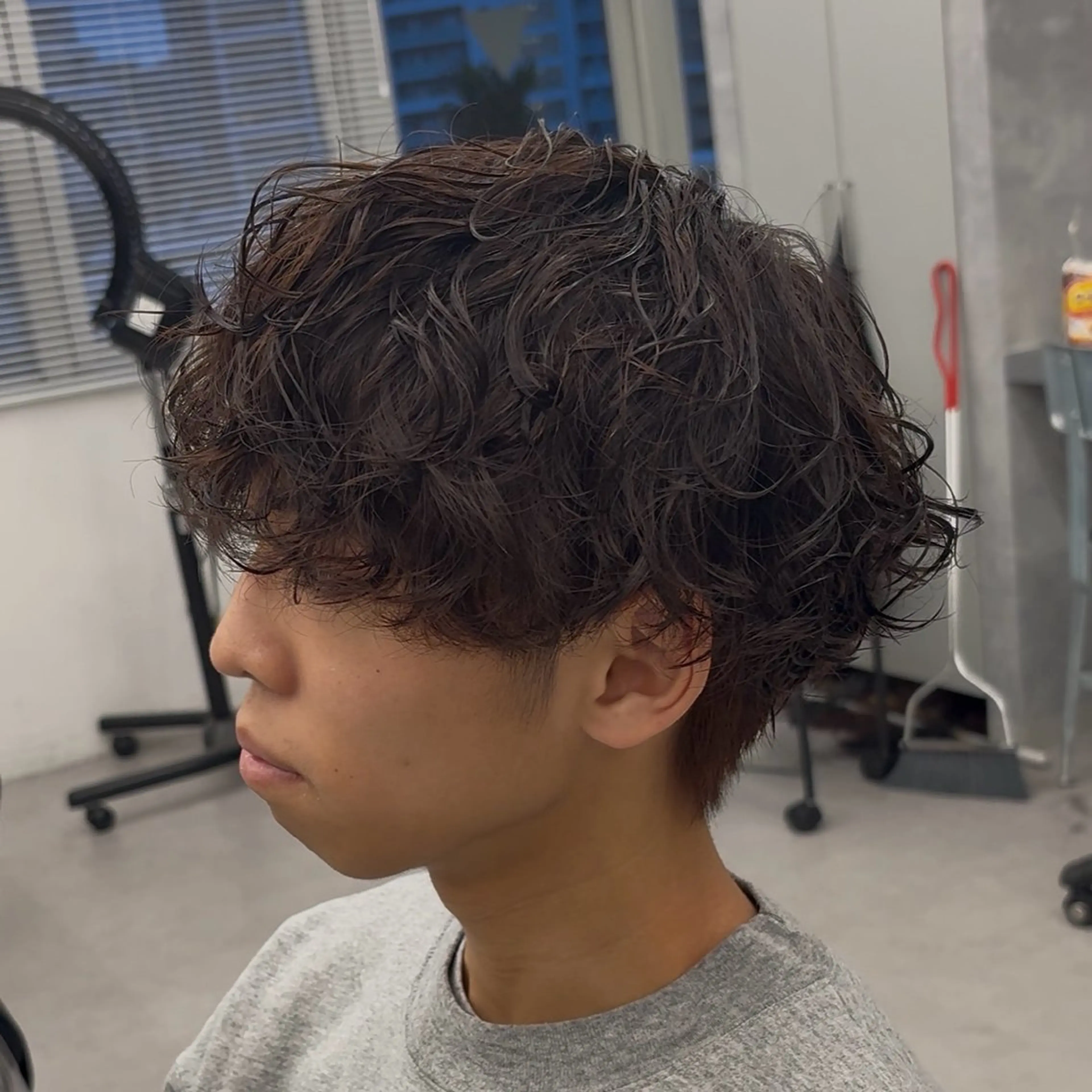 パーマ メンズ カット パーマ ヘアセット 💋ホワイトメッシュ /パーマ/メンズ💋のヘアスタイル