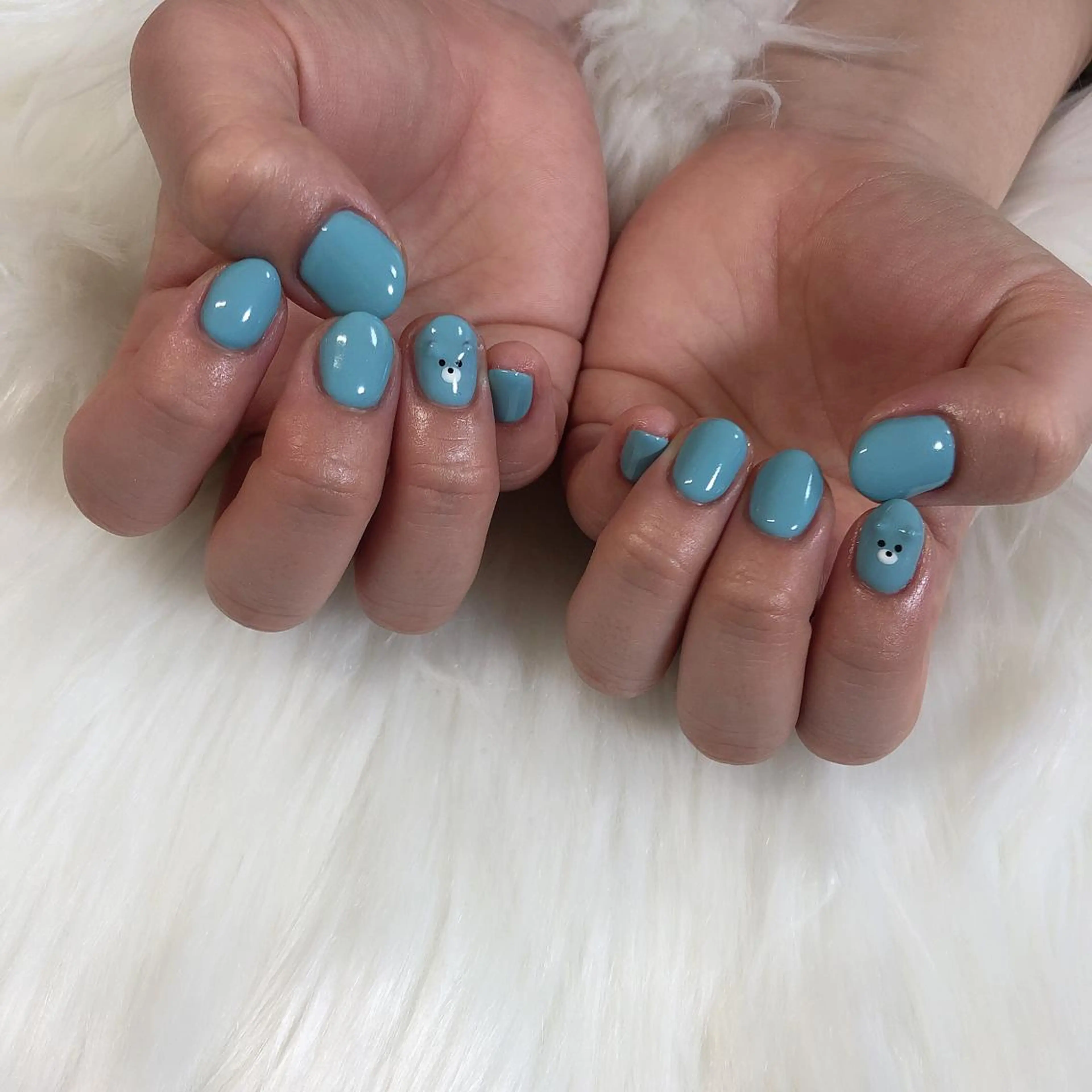 ネイル ハンドネイル 西岡 杏のネイルデザイン