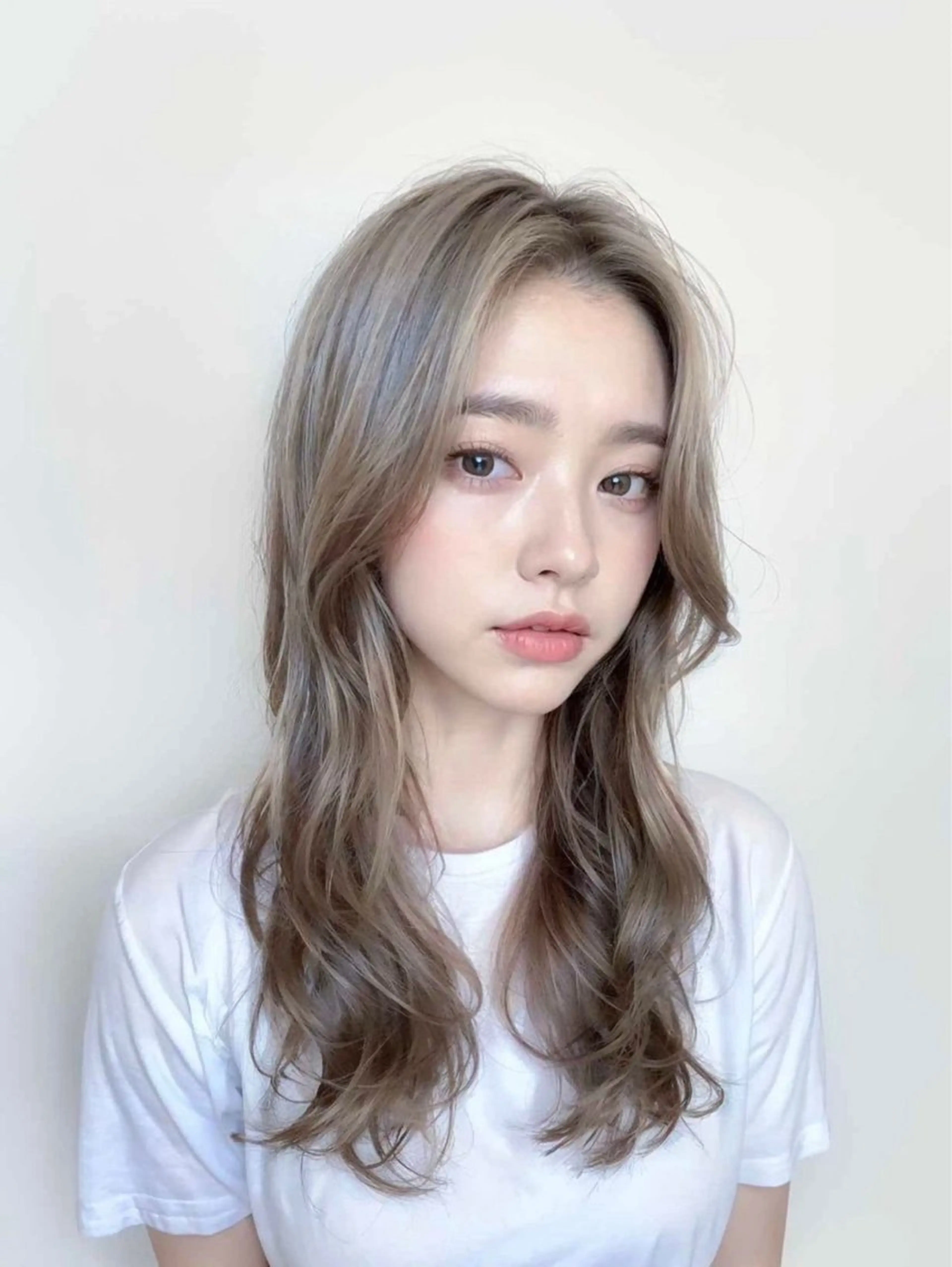 ロング 韓国風 レイヤーカットのヘアスタイル