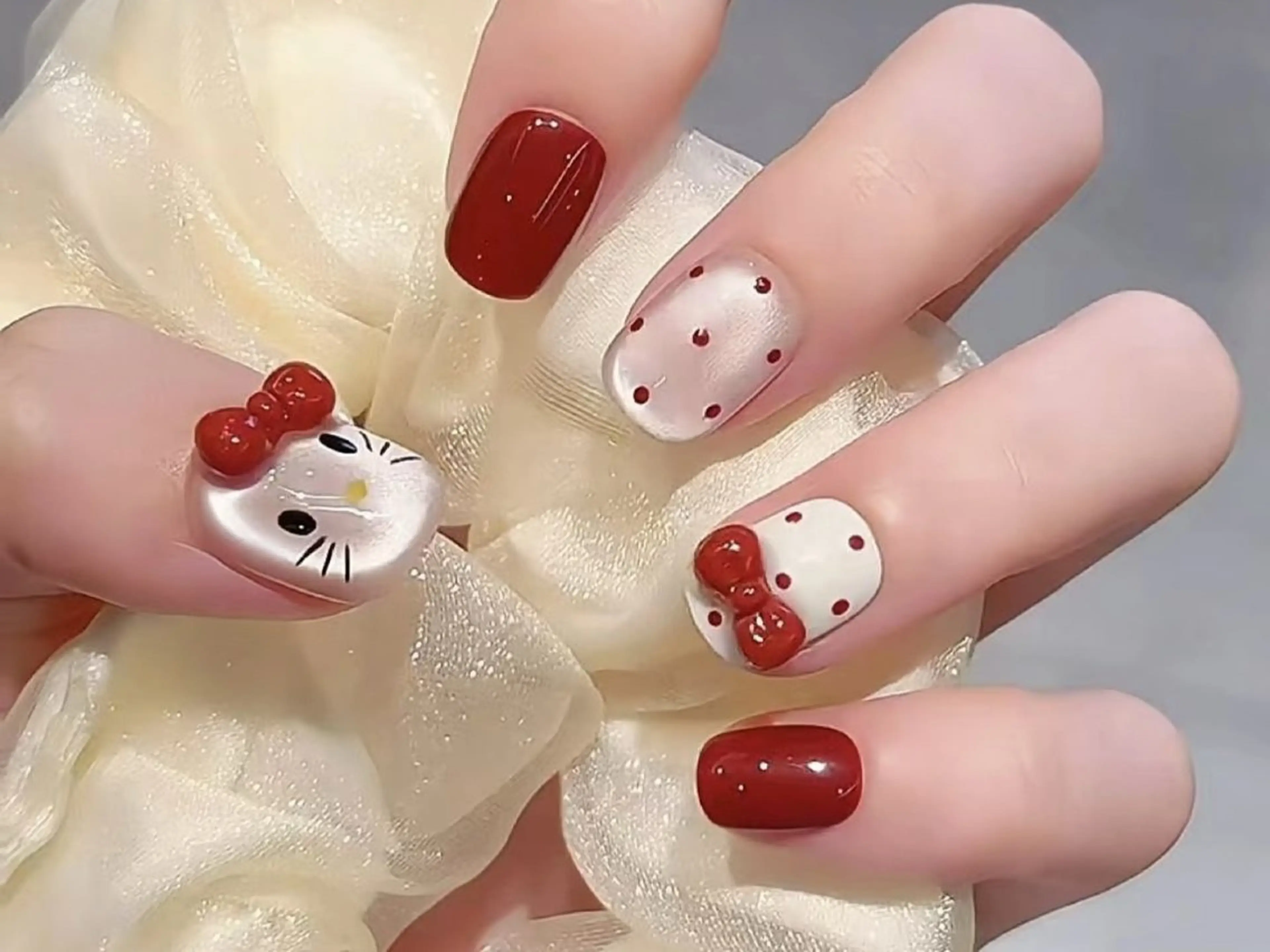 ネイル アートネイル チークネイル 長さ出し フットネイル ジェルネイル ハンドネイル ハンドケア ラッキーネイルサロン 西川口東口店のネイルデザイン