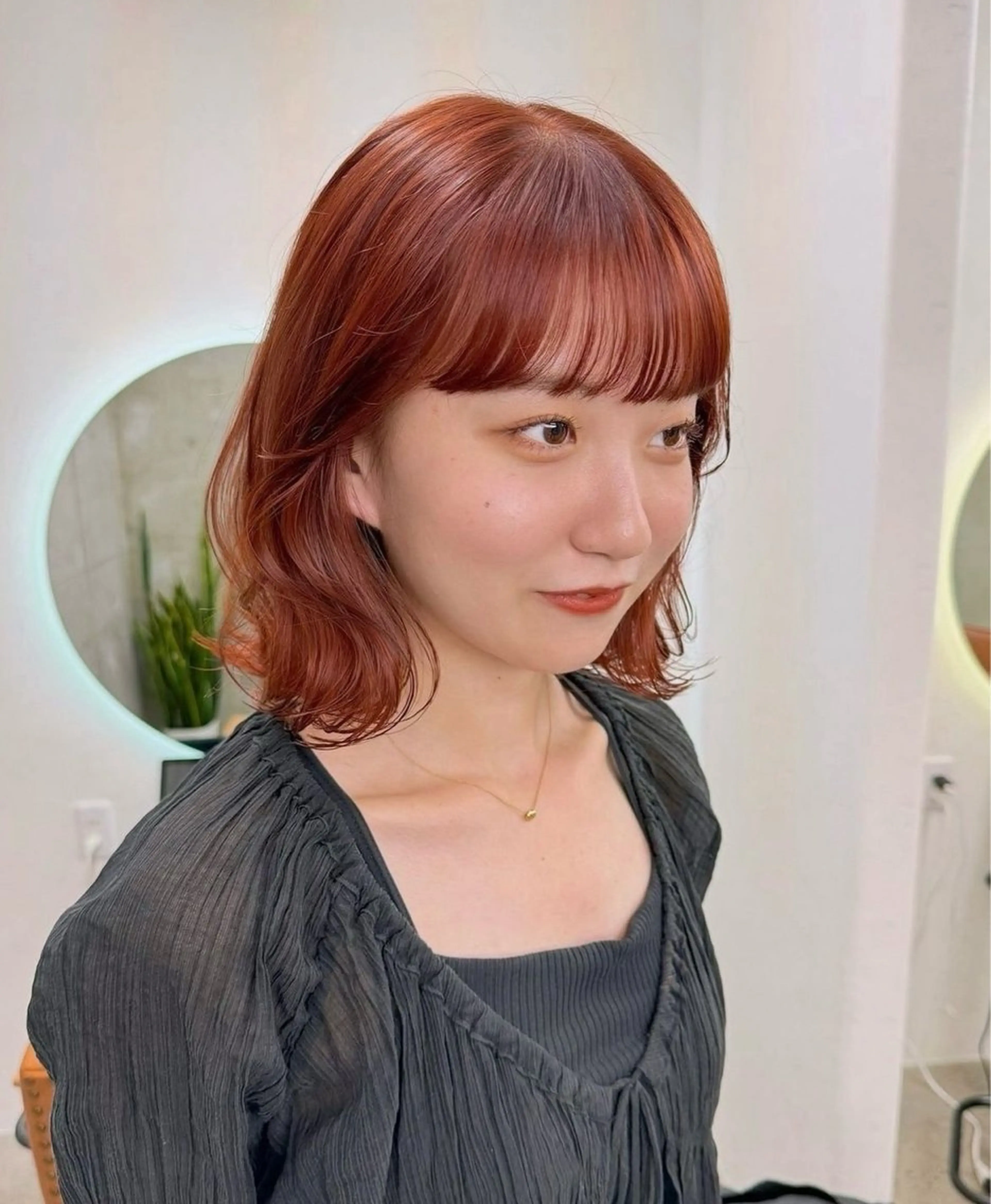 ミディアム カラー 暖色/ダブルカラー/ オレンジ/まどか🍊のヘアスタイル