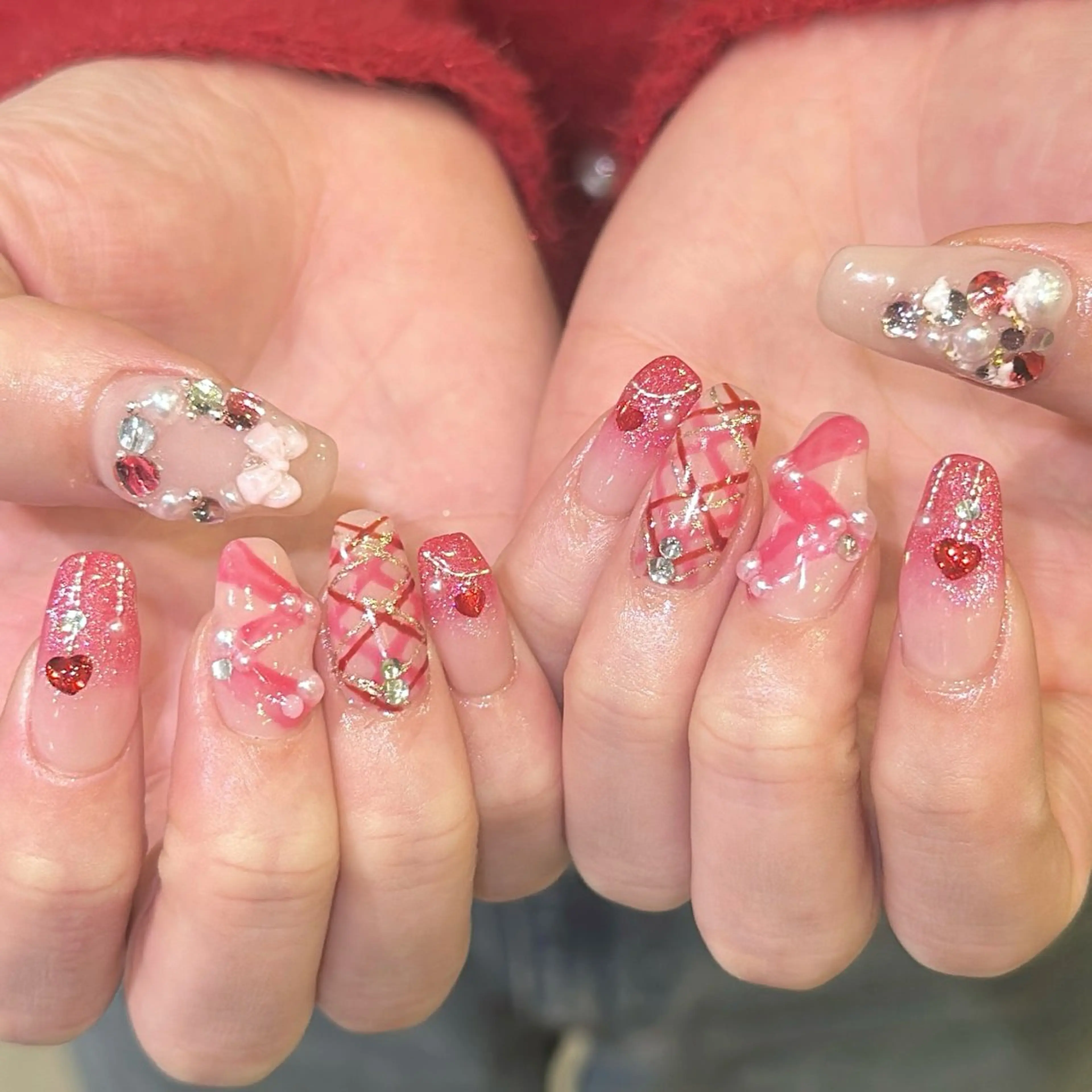 ネイル ハンドネイル 👽個性派ネイル🎀 komachiのヘアスタイル