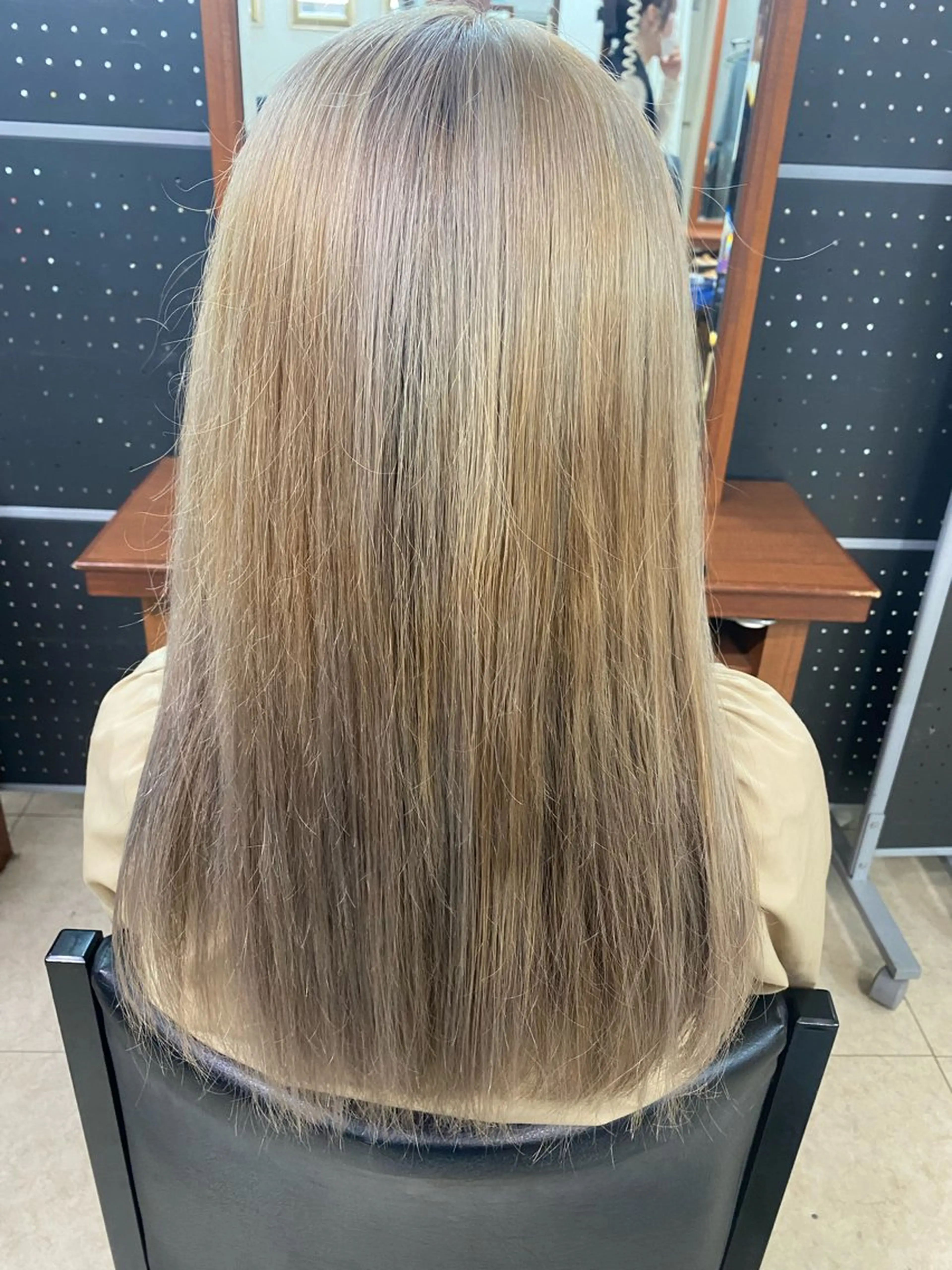 カラー シルバー ヘアカラー m a o /まつパ/艶カラーのマツエク・マツパデザイン