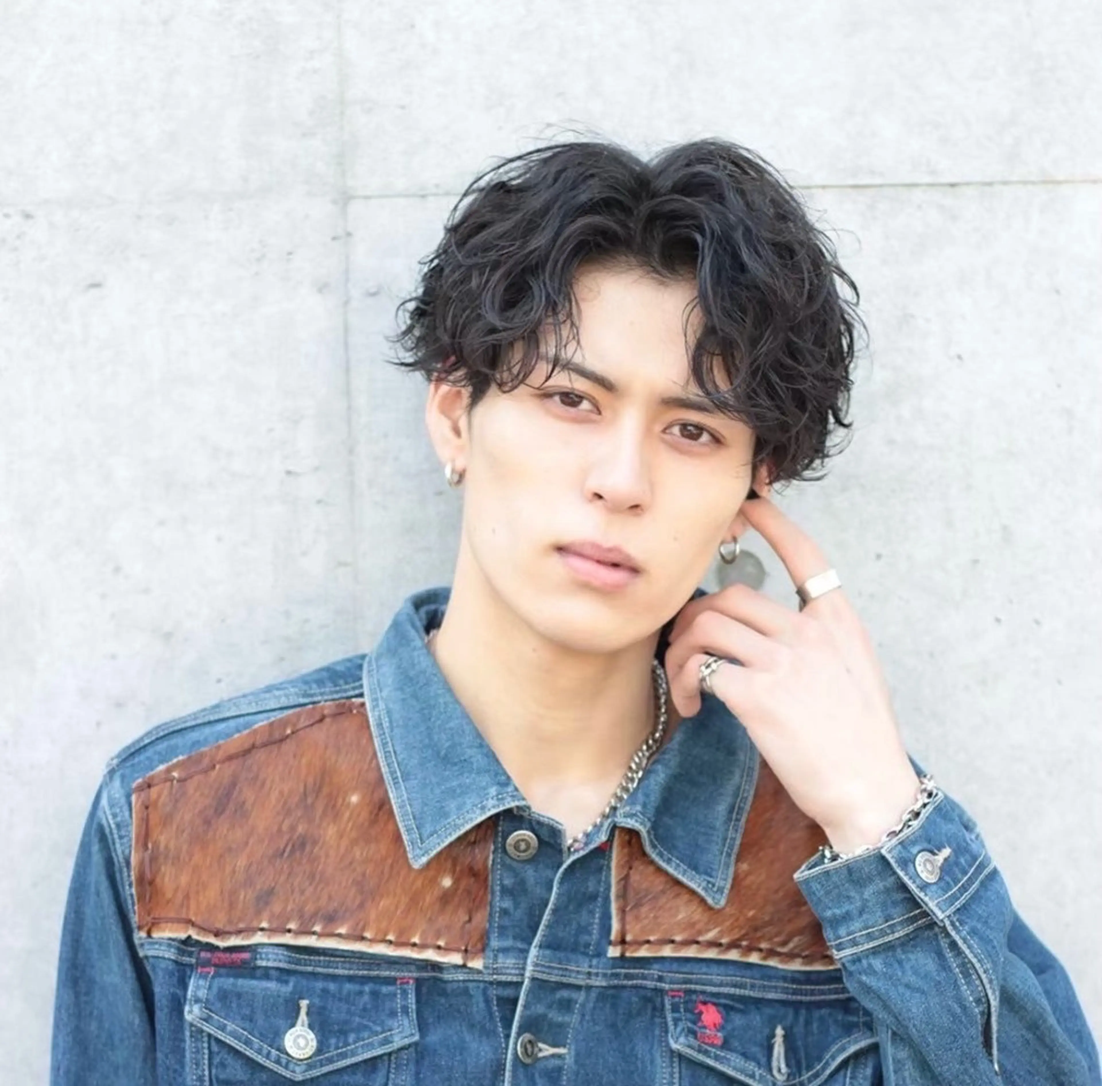 💥人気No.1 💥波巻きorツイスパ+メンズカット🔥垢抜け確定コースの写真