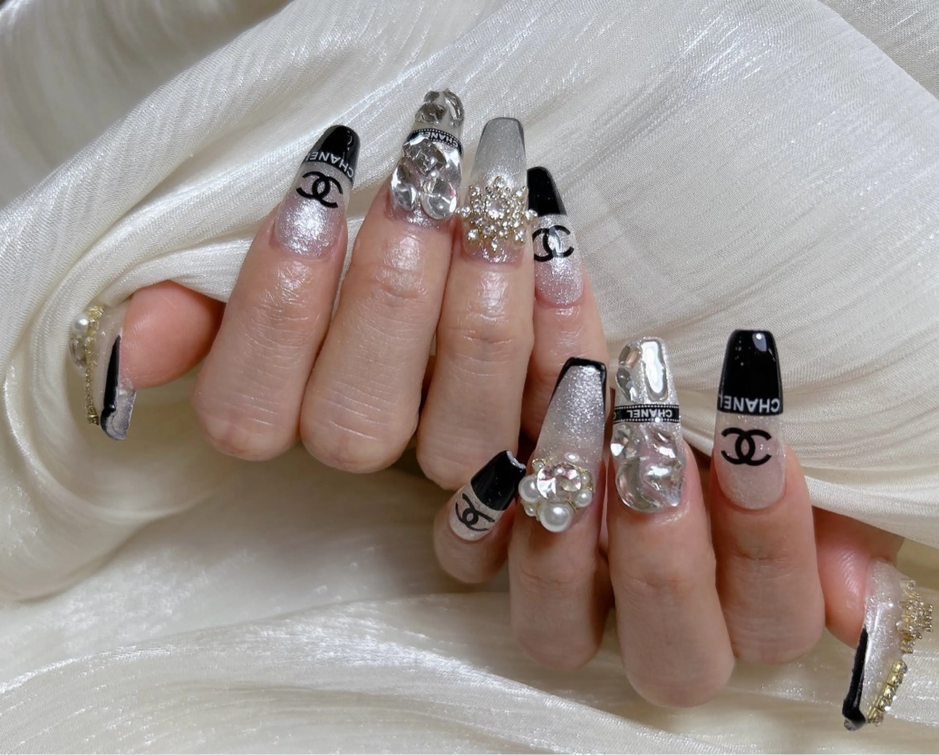 ネイル ハンドネイル Na naのネイルデザイン