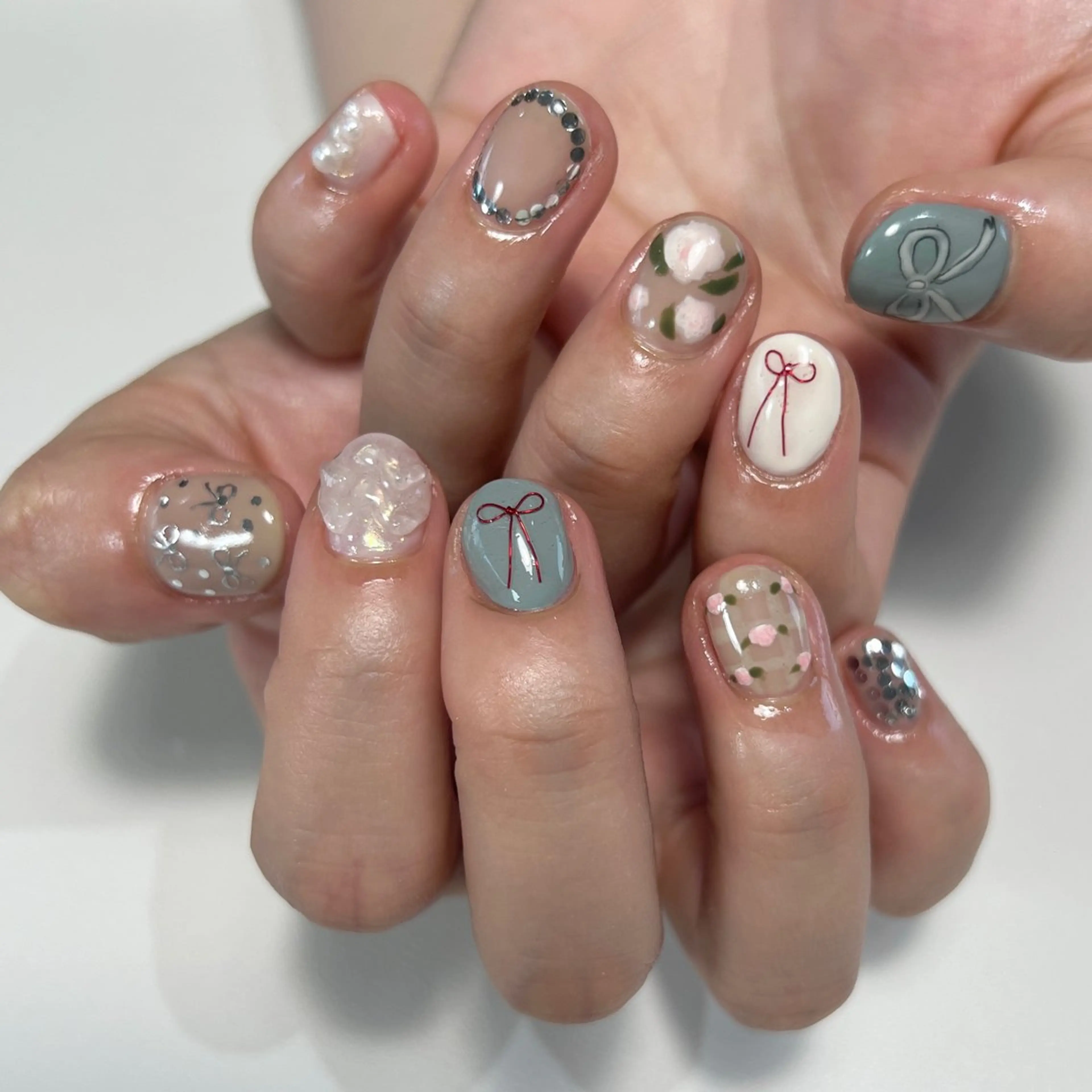 ネイル ガーリー 韓国ネイル リボン ハンドネイル ロイ ネイルのその他イメージ