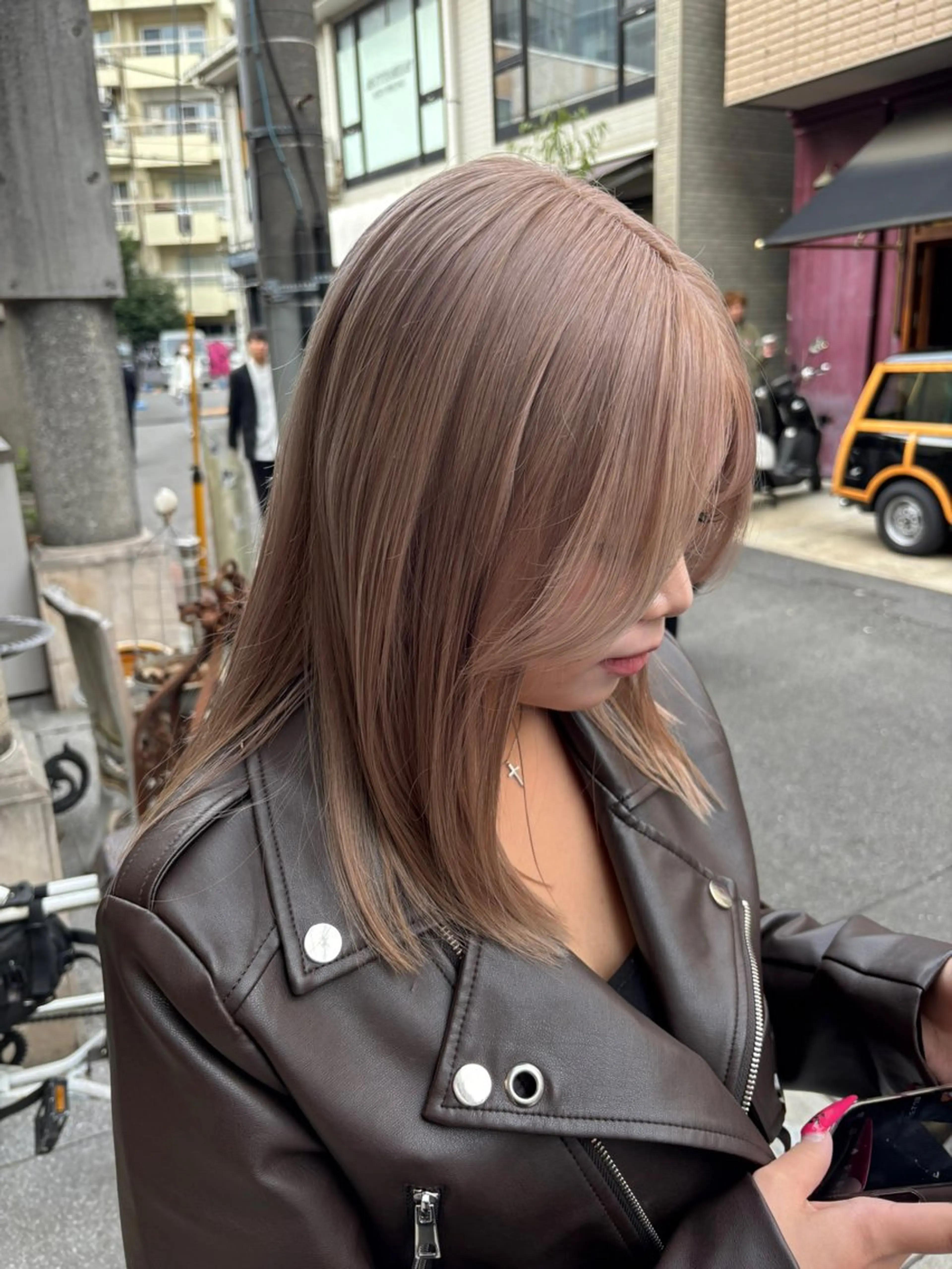 セミロング カラー ヘアアレンジ ヘアカラー トリートメント 派手髪/ハイトーン RIN🩵ྀིのヘアスタイル