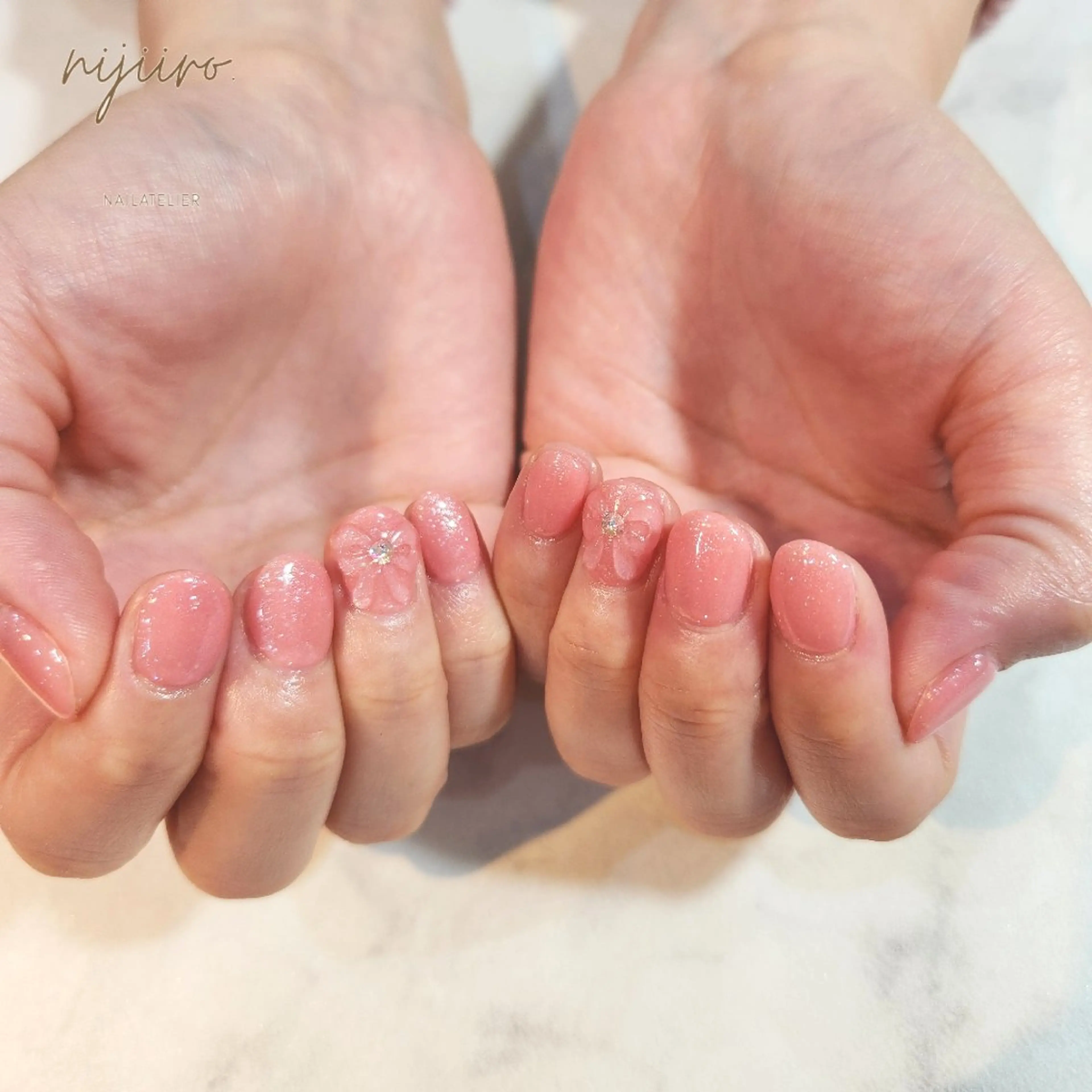 ネイル ハンドネイル nailatelier nijiiro.所属・nijiiro🌈 サトウのネイルデザイン