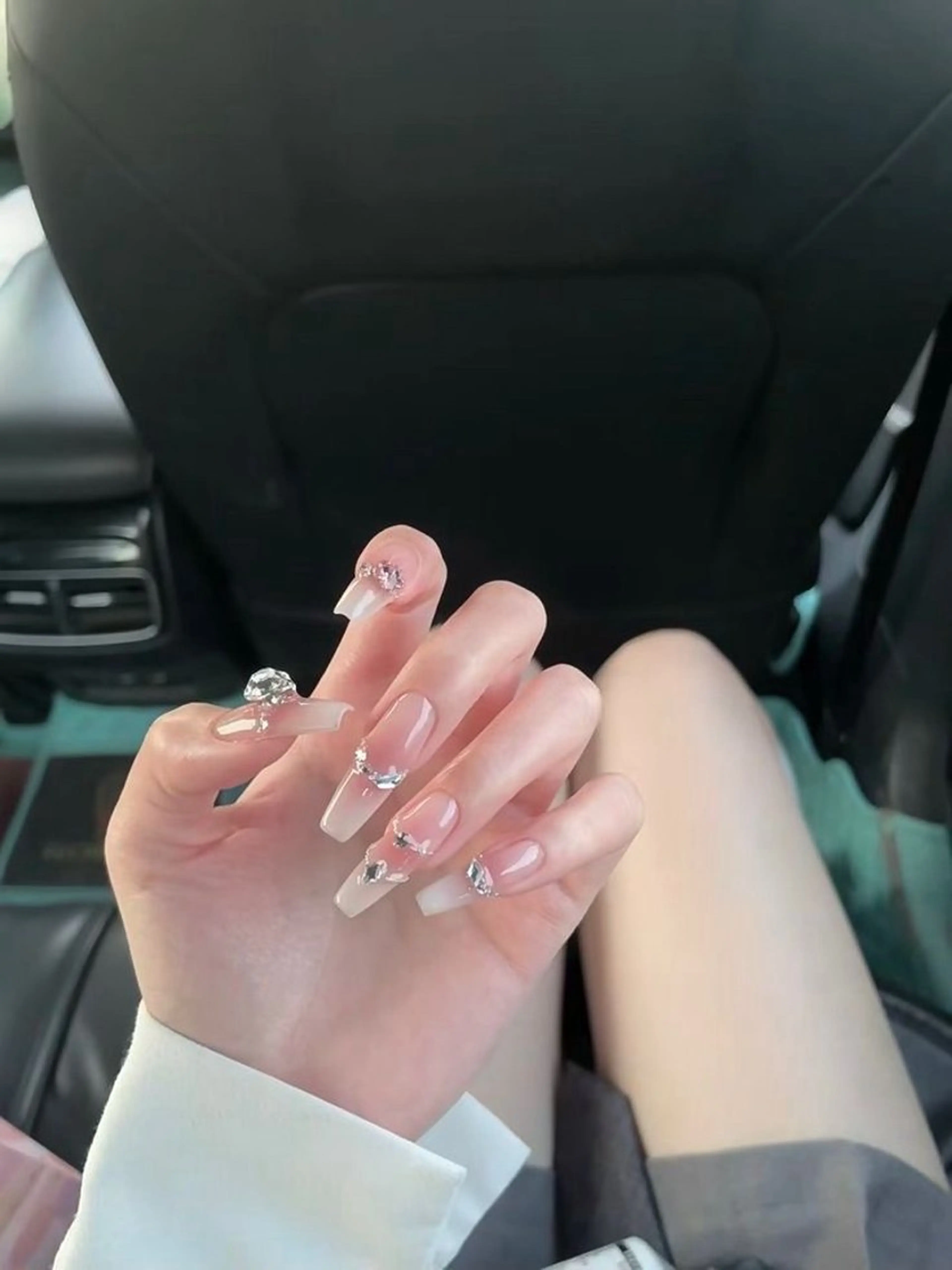 ネイル フレンチネイル グラデーション 韓国ネイル マグネットネイル ミラーネイル ハンドネイル Vp ネイルのネイルデザイン