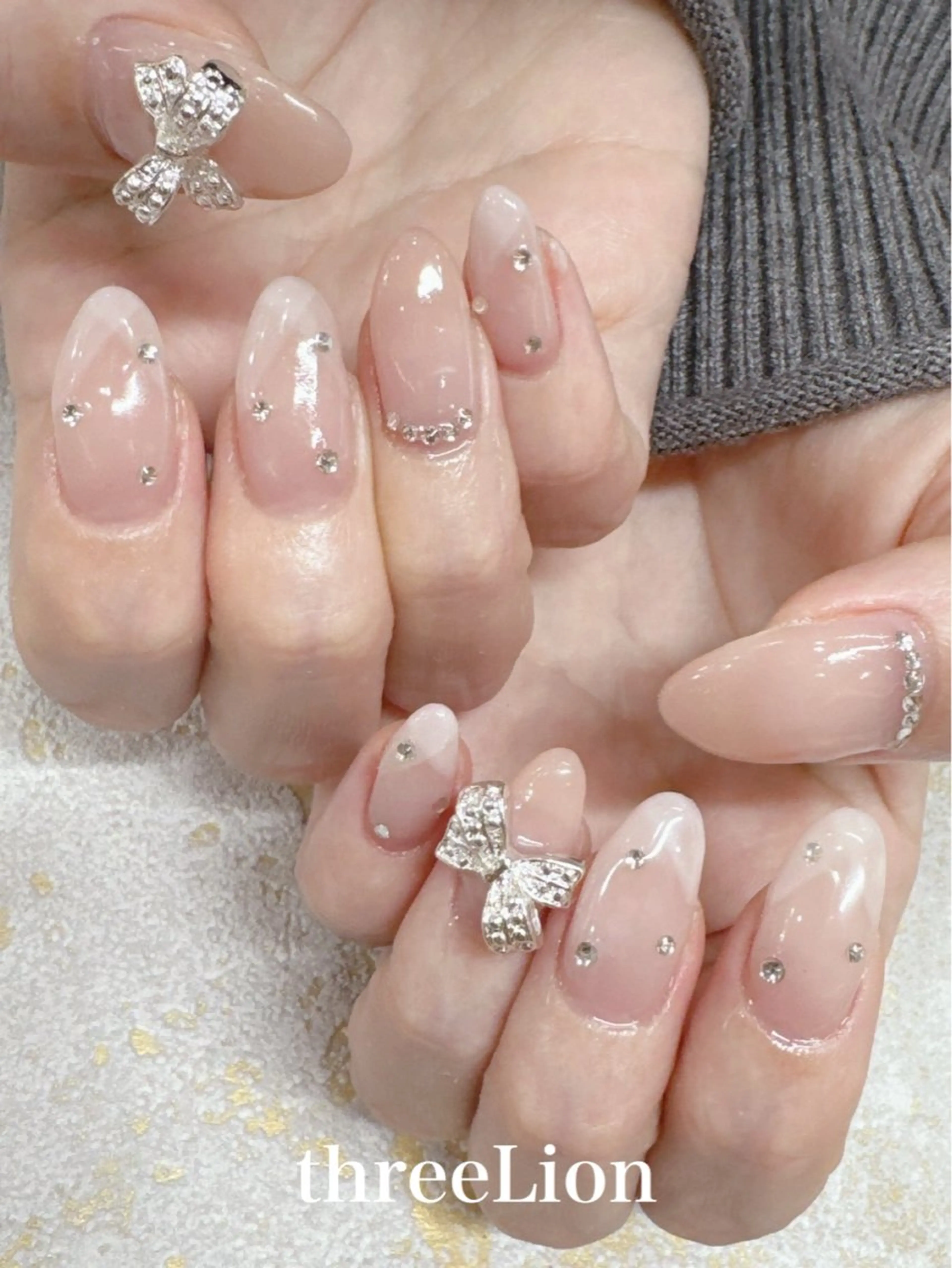 ネイル シンプルネイル ホワイト ハンドネイル threeLion　ネイル&アイラッシュサロン所属・threeLion ネイル&アイラッシュのネイルデザイン