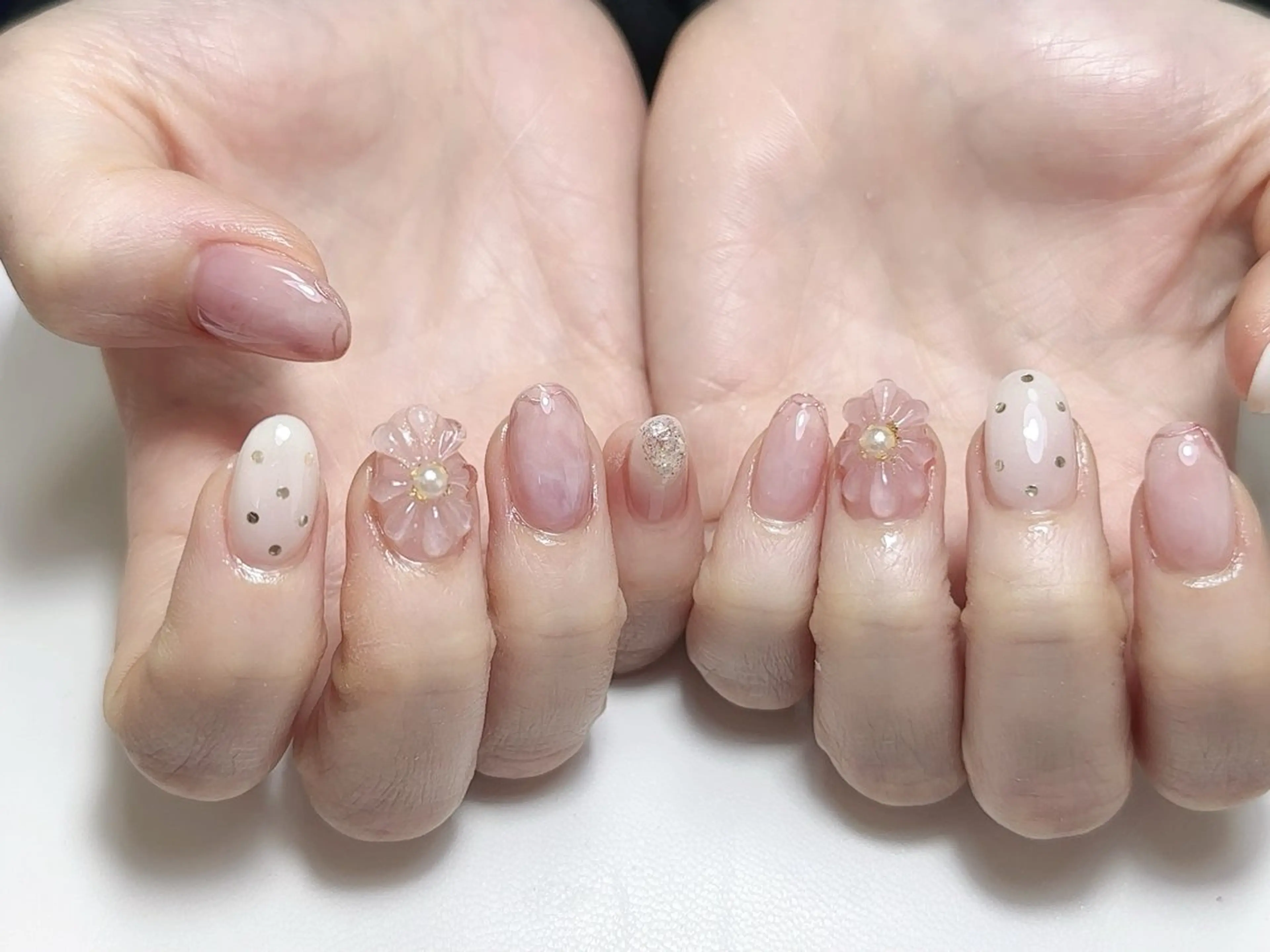 ネイル ハンドネイル NAIL CIRCLESのネイルデザイン