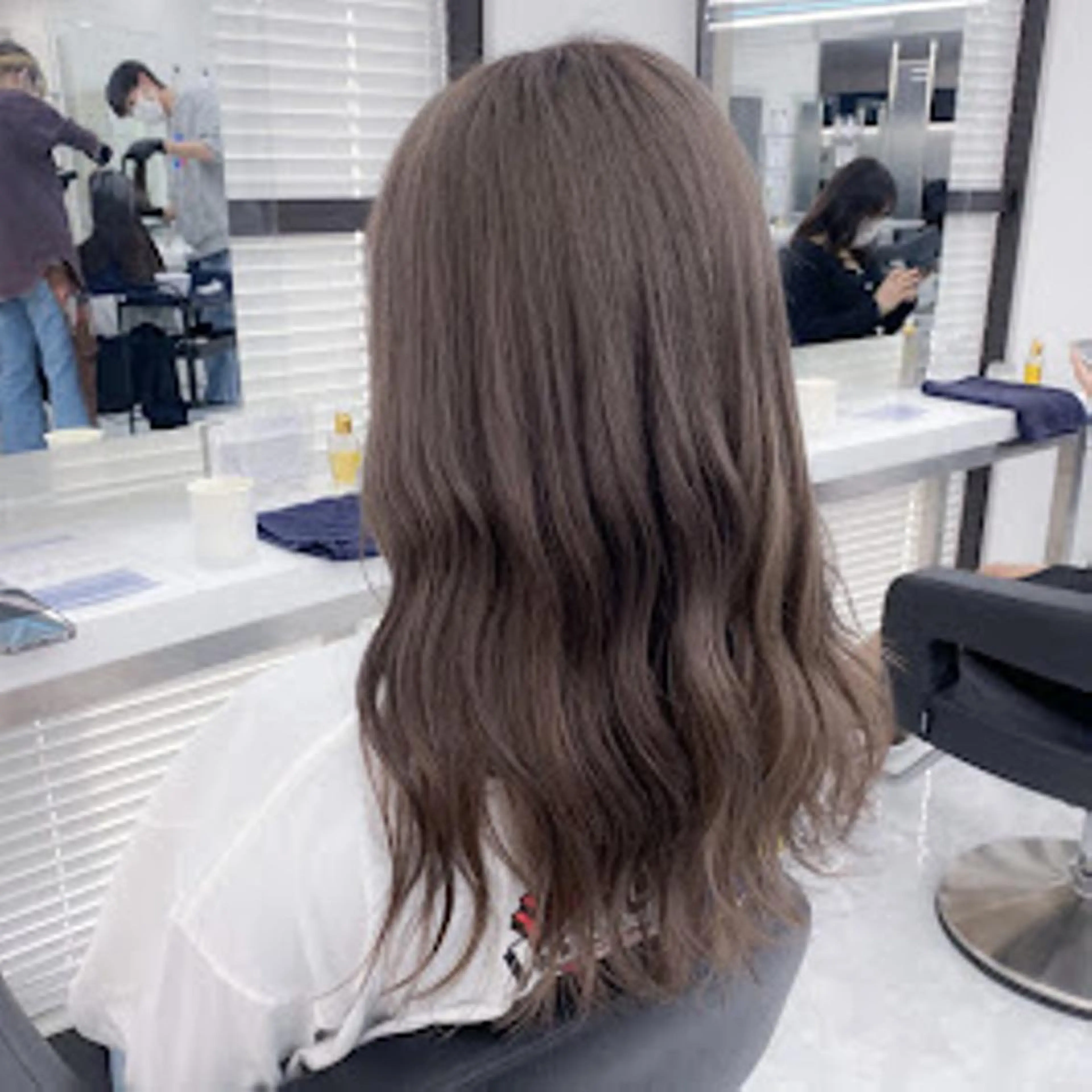 カラー 🪞THEATER 表参道店🩰のヘアスタイル