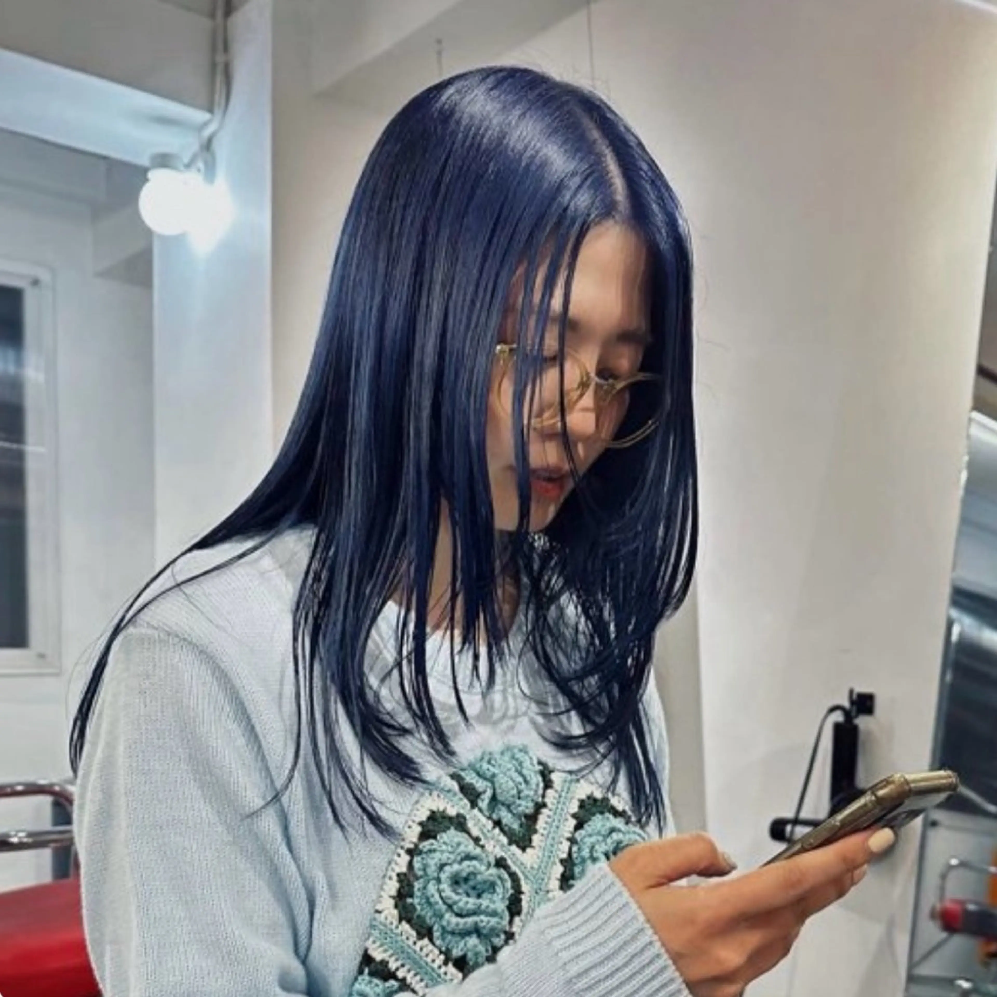 ロング カラー ヘアカラー スミレ／透明感 ／ハイトーン／高円寺のヘアスタイル