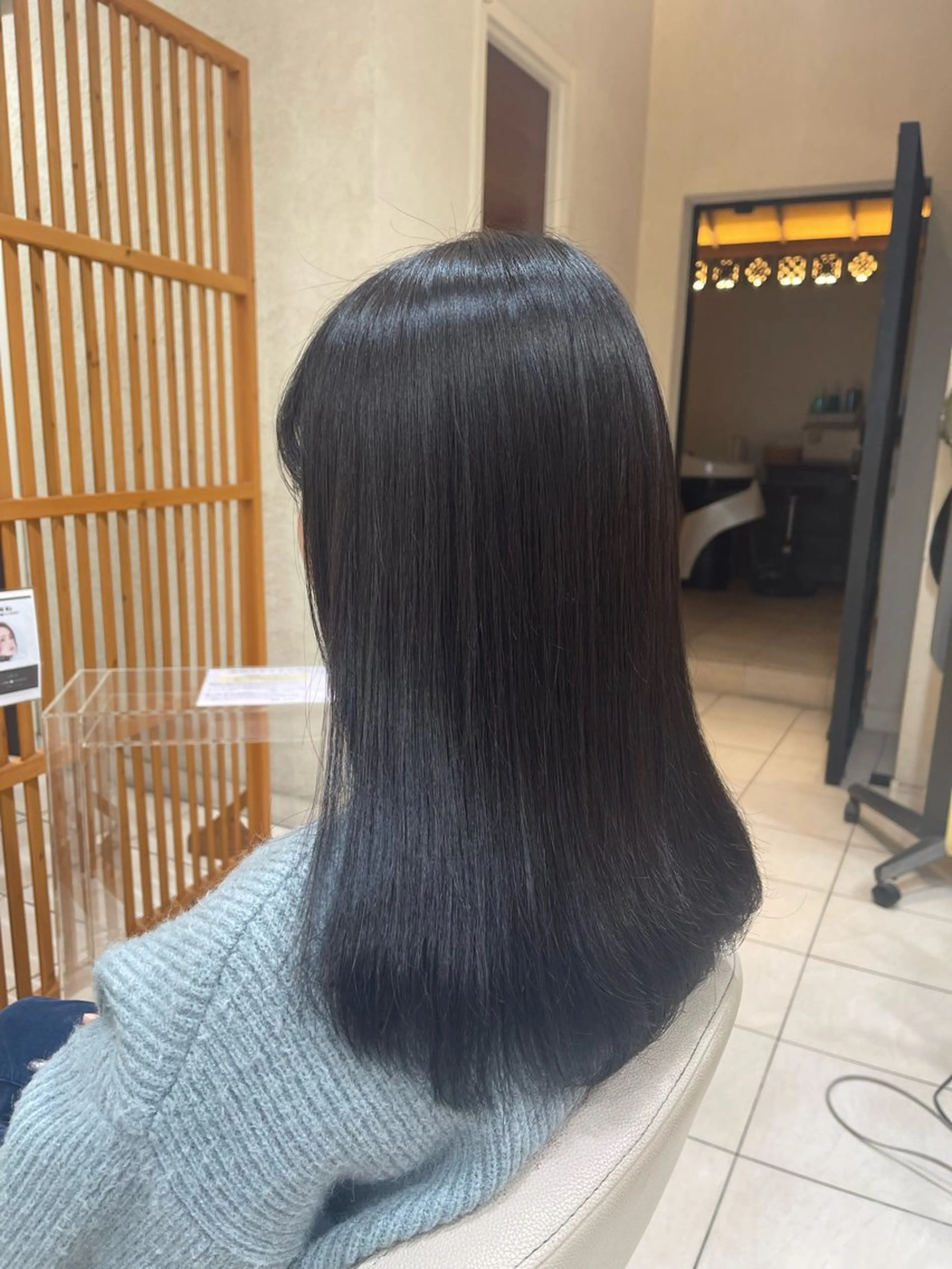 ロング カラー 黒髪 ブルーカラー ブルーブラック カネヒラ リョウスケのヘアスタイル