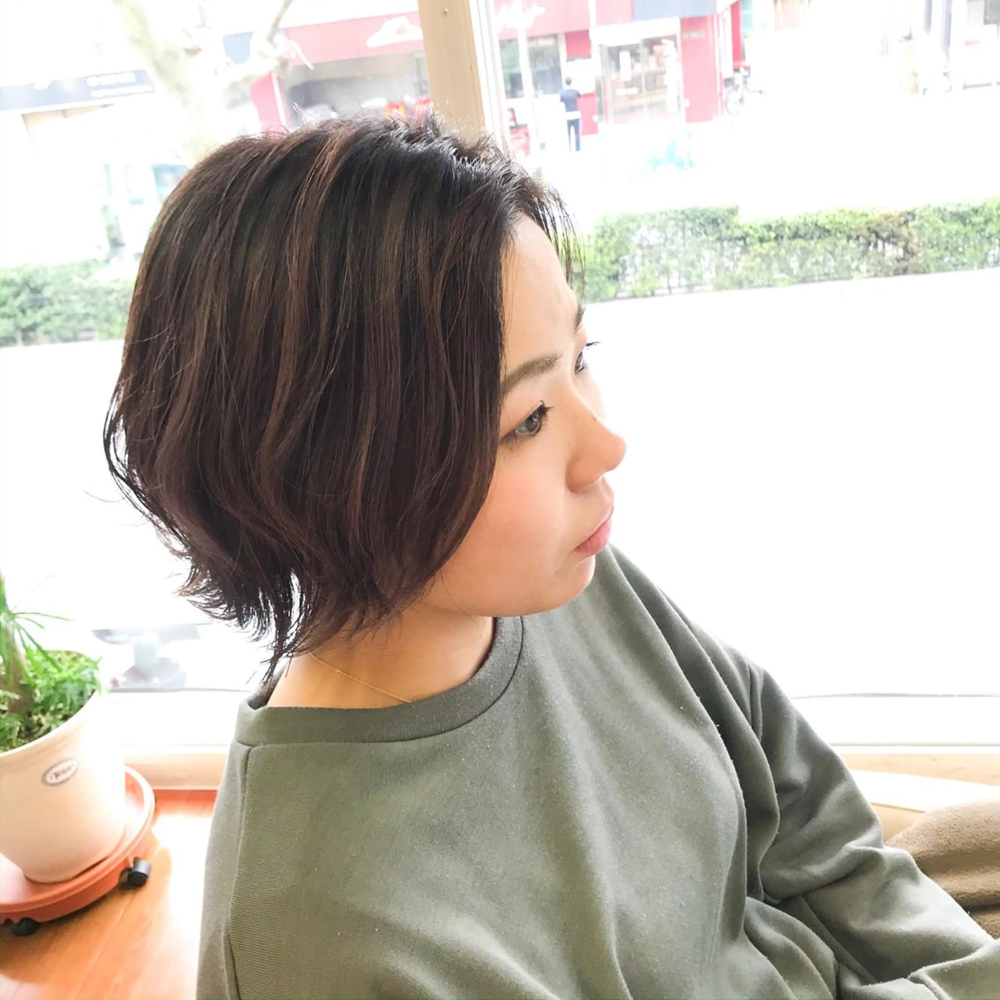 ミディアム カラー ヨシダ トオルのヘアスタイル