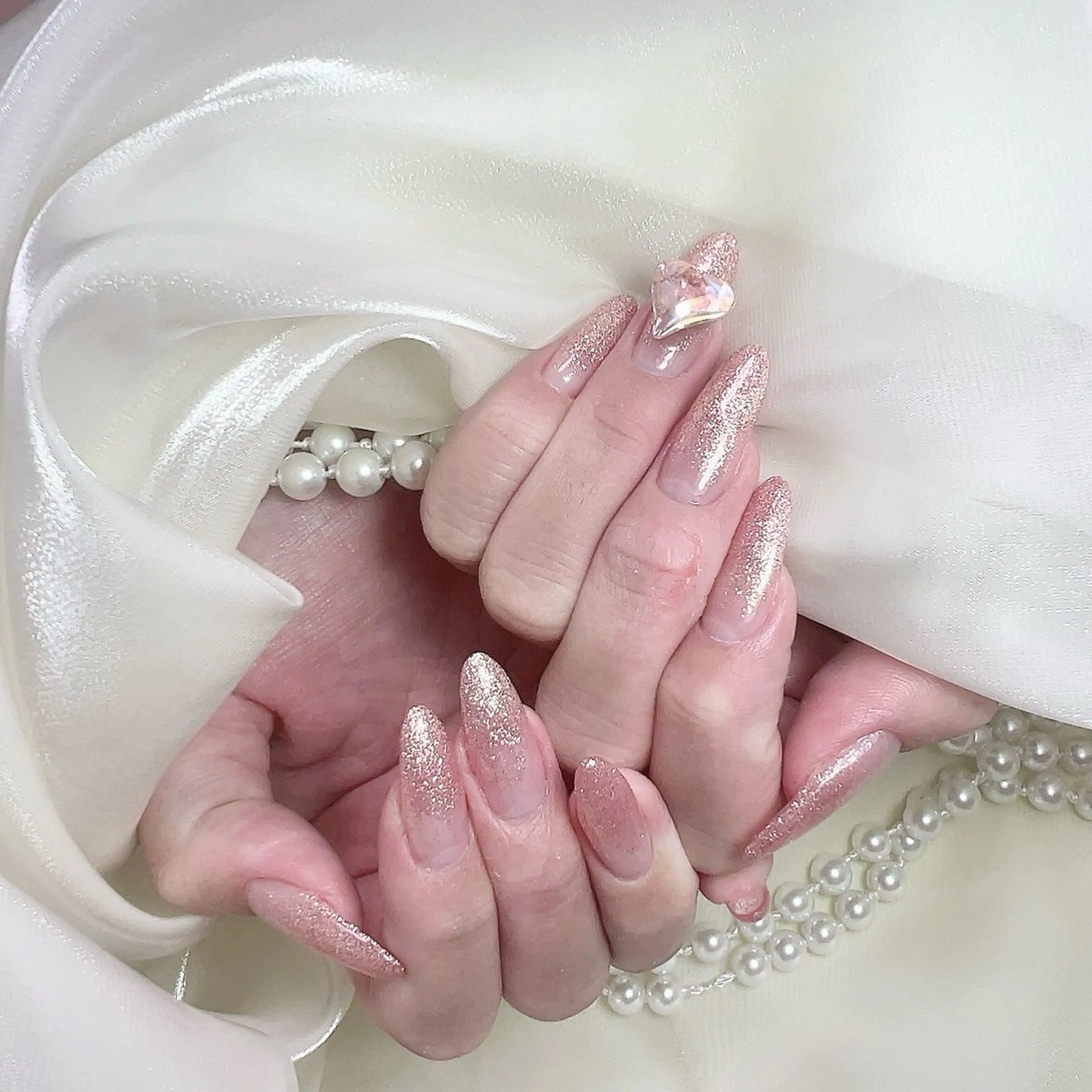 ネイル アートネイル フレンチネイル ジェルネイル グラデーション 韓国ネイル Viola  . Nailsalonのネイルデザイン