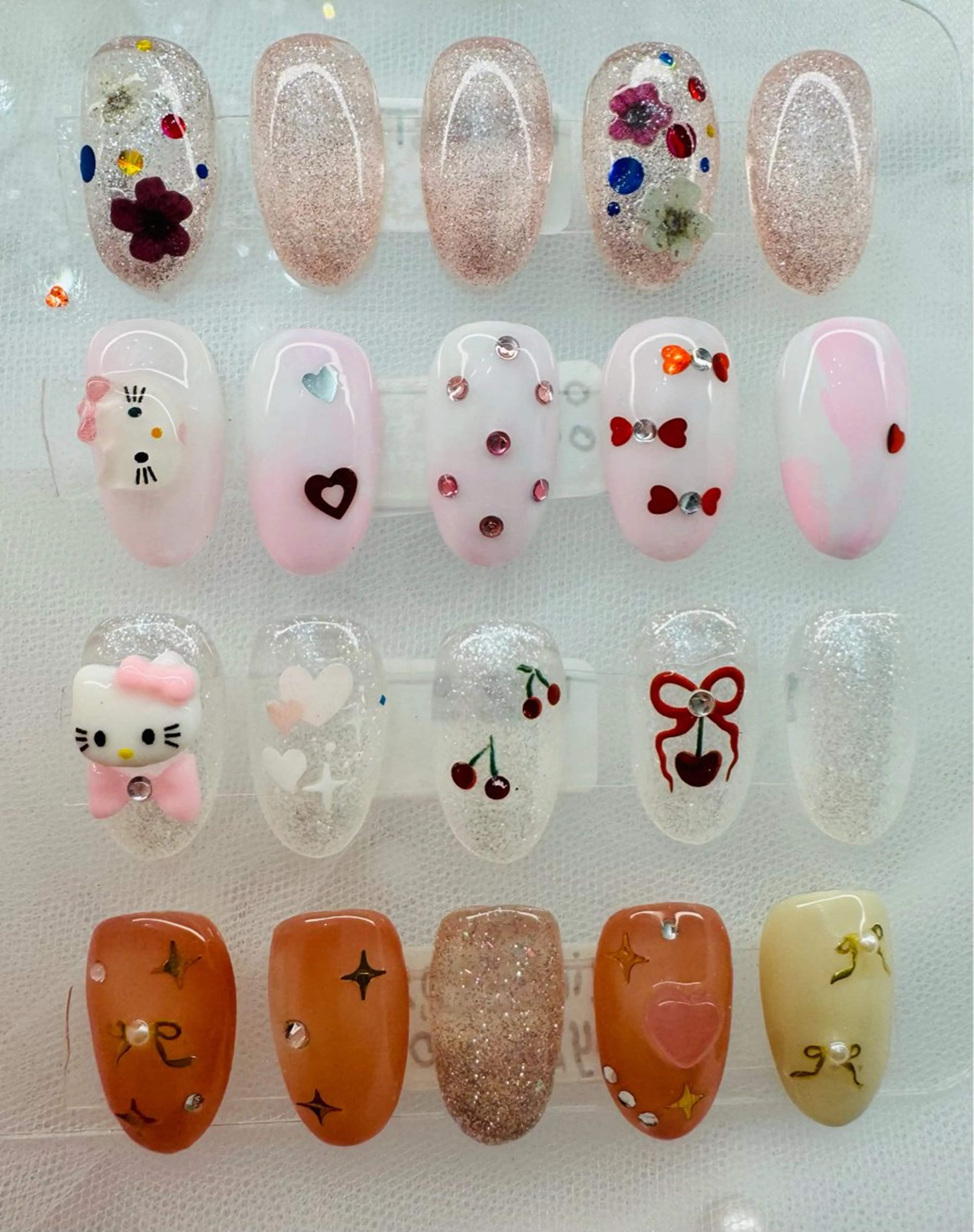 ネイル Regina レジーナのネイルデザイン