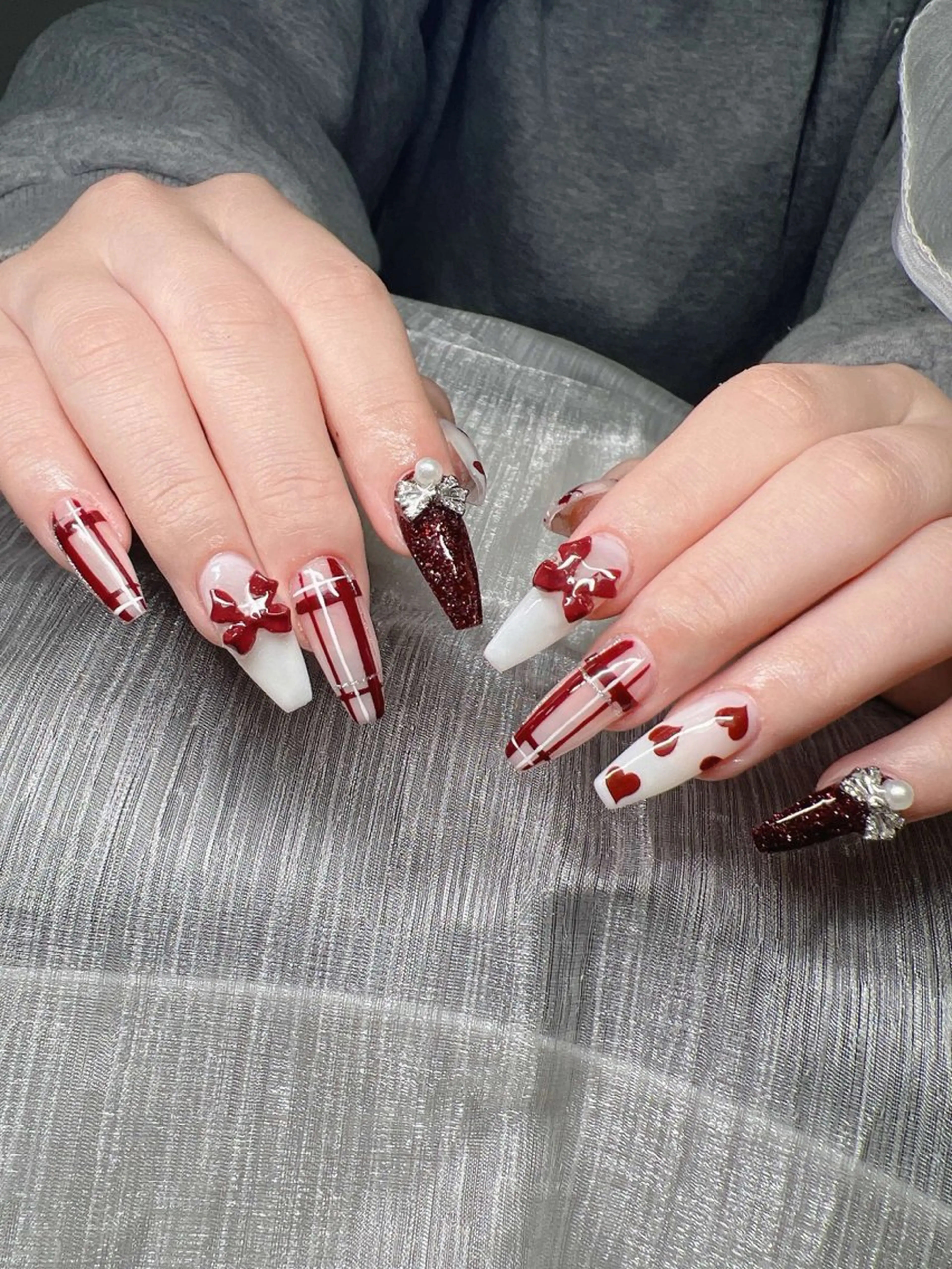 ネイル オーロラネイル チークネイル 長さ出し フットネイル フレンチネイル Lee Nails チップ長さだし専門店のネイルデザイン