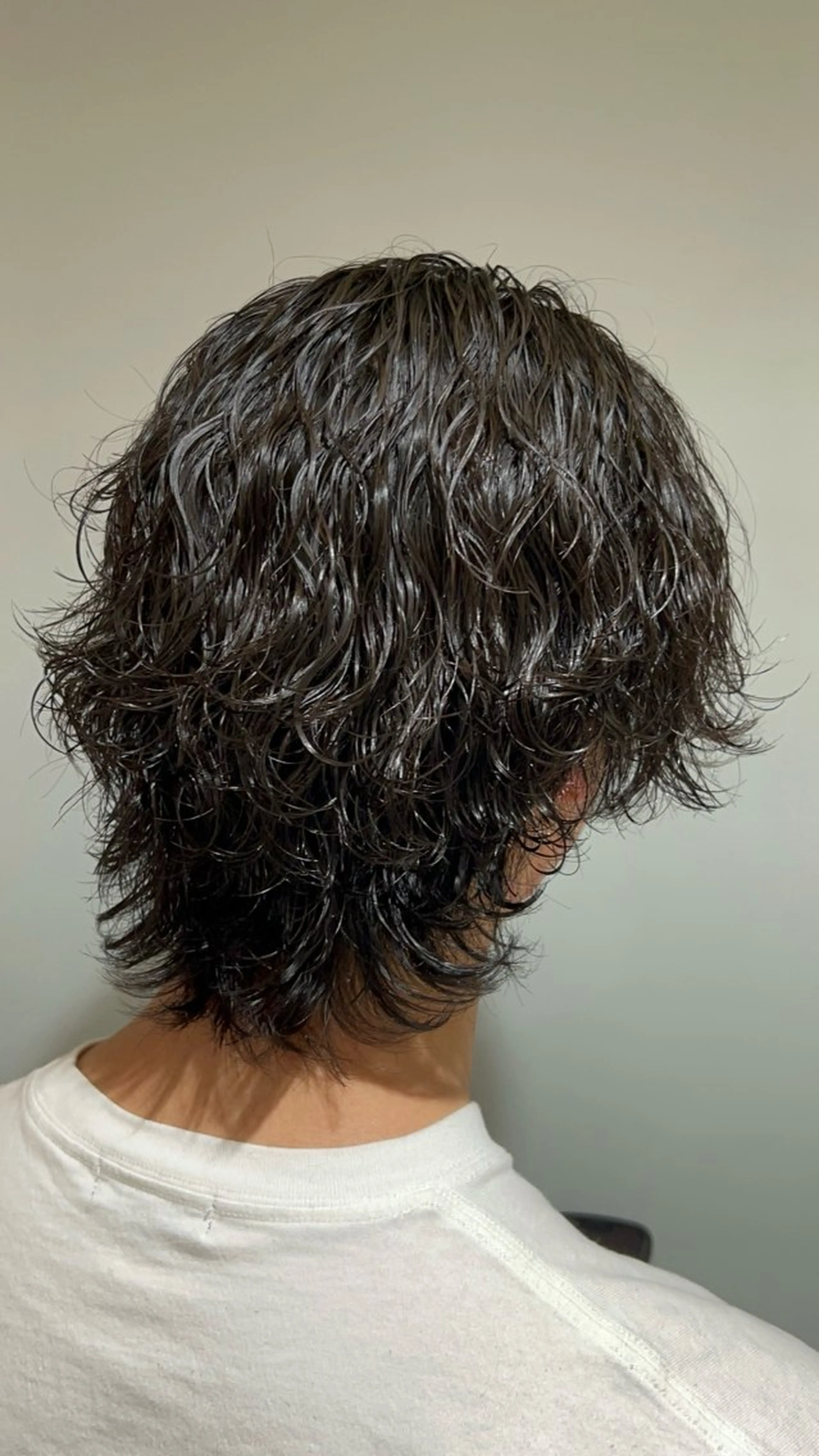 パーマ メンズ メンズパーマ 波巻きパーマ メンズウルフカット ウルフカット カット パーマ メンズ/パーマ/ 目黒/オノザトのヘアスタイル