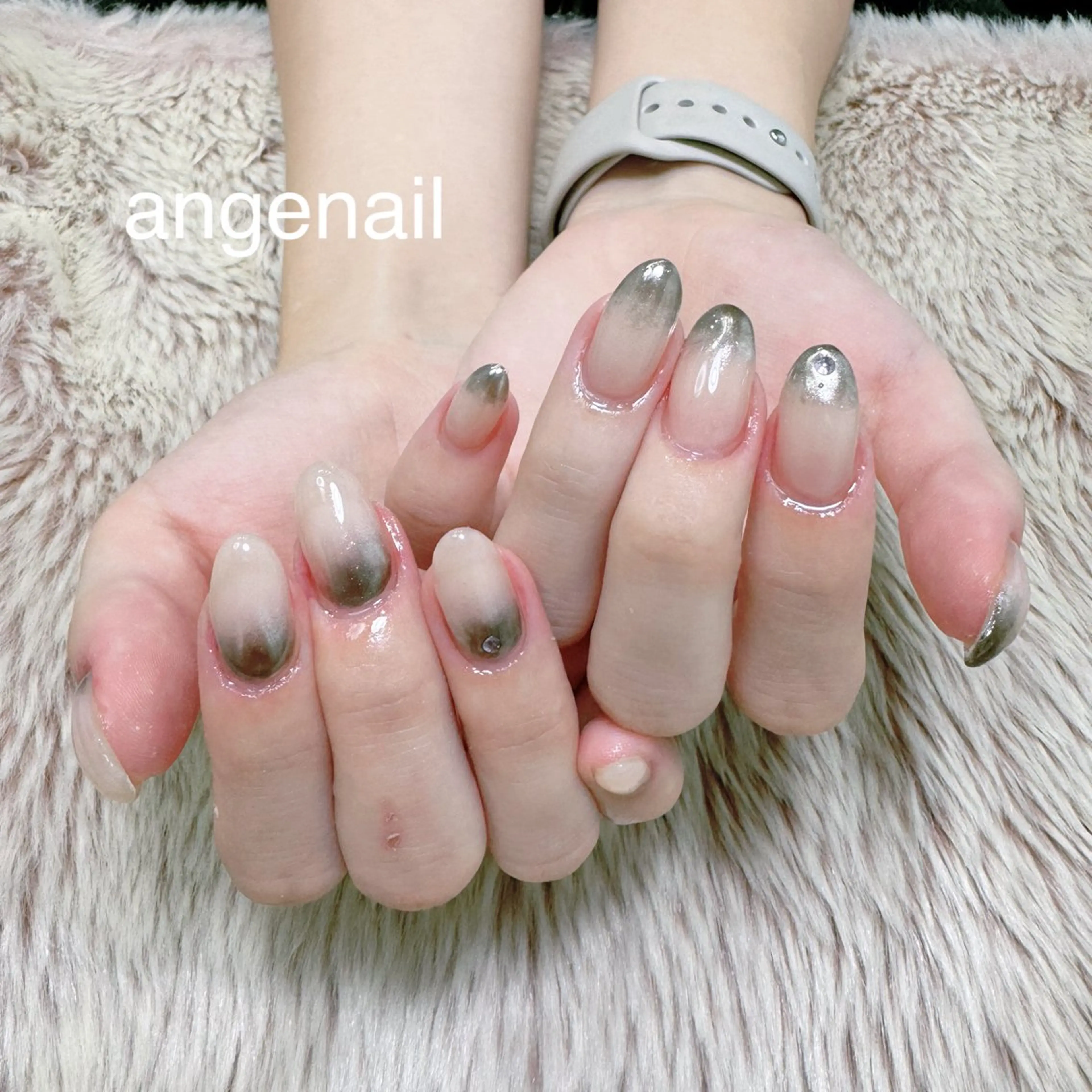 ネイル ハンドネイル オーナーネイリスト MAKIのネイルデザイン