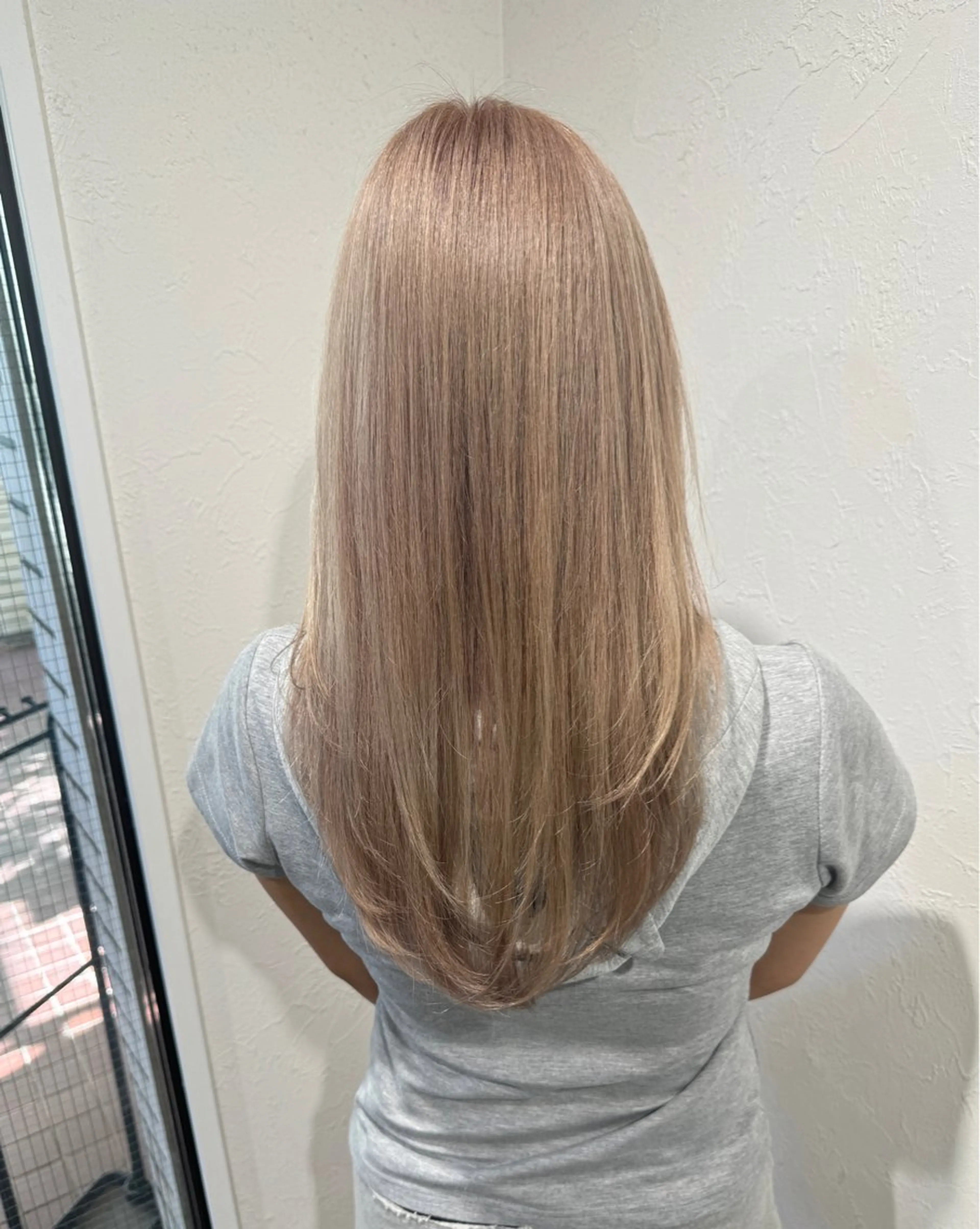 ロング カラー トリートメント ハイトーン/レイヤー /艶カラー🎀のヘアスタイル