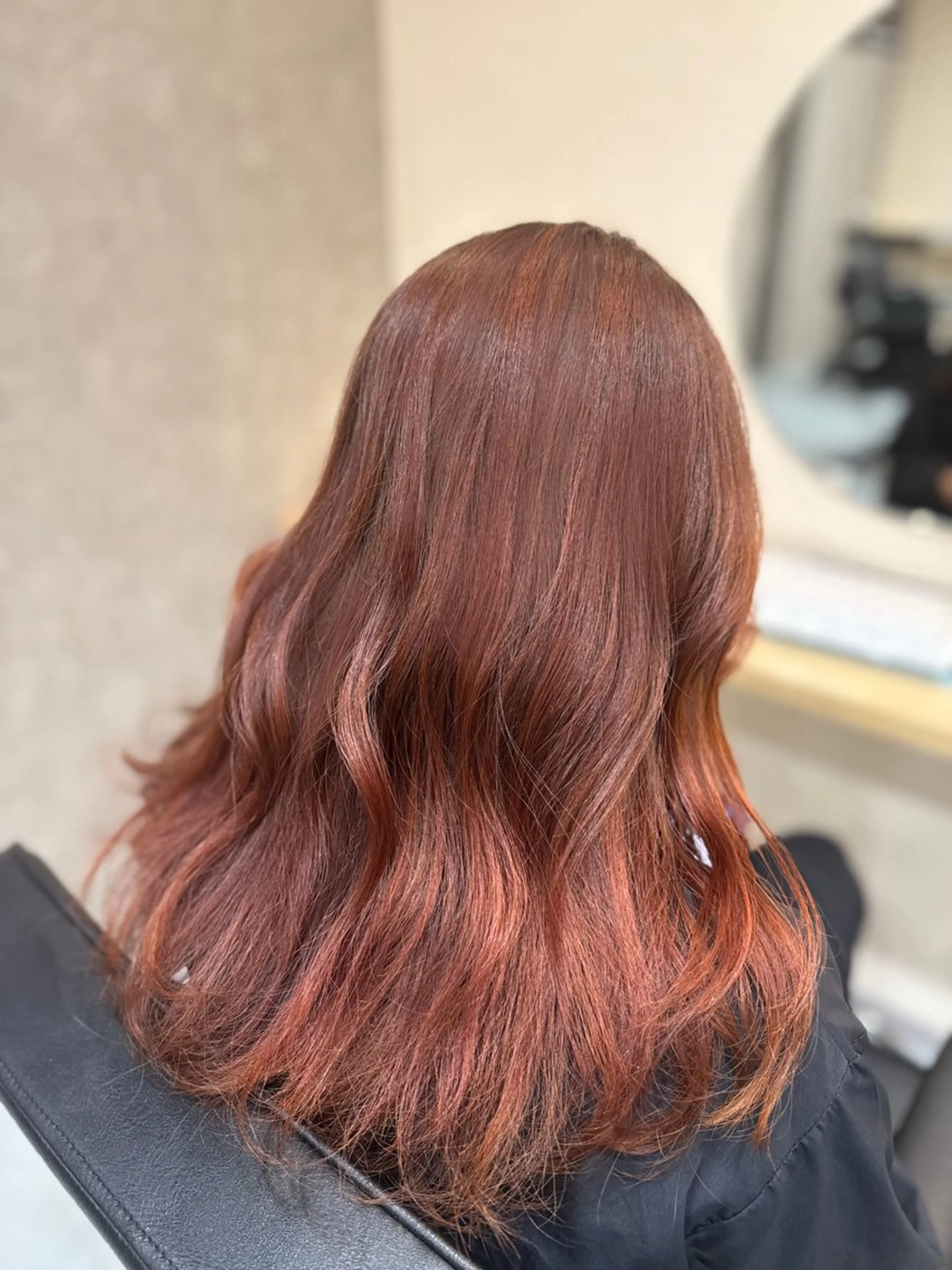 ミディアム ボブ 髪質改善 似合わせカット トリートメント ✨艶髪ストレート✨ ✨透明感カラー✨のヘアスタイル