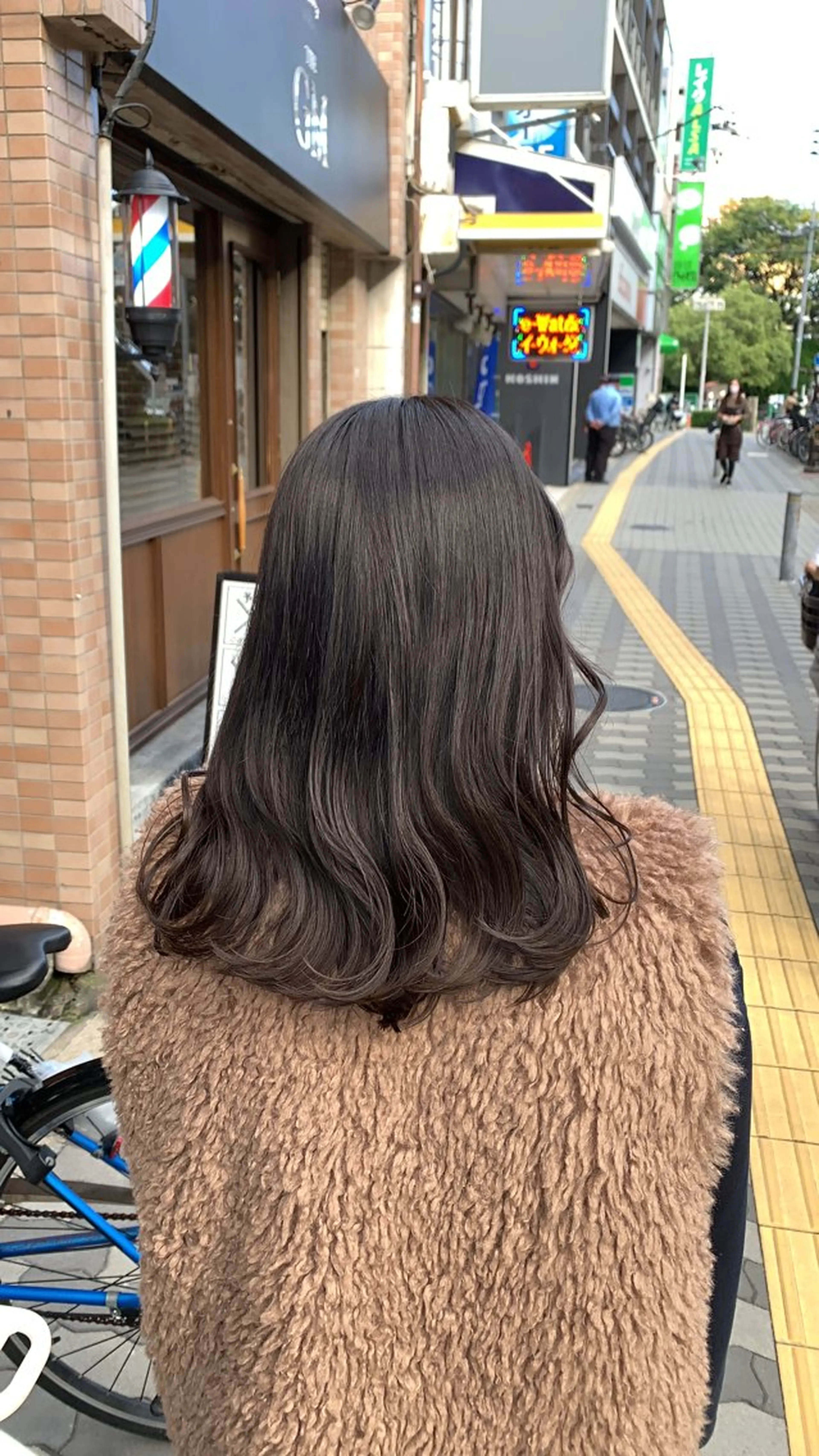 カラー ヘアカラー 艶髪🥣透明感カラー 🫧前田奈津実のヘアスタイル