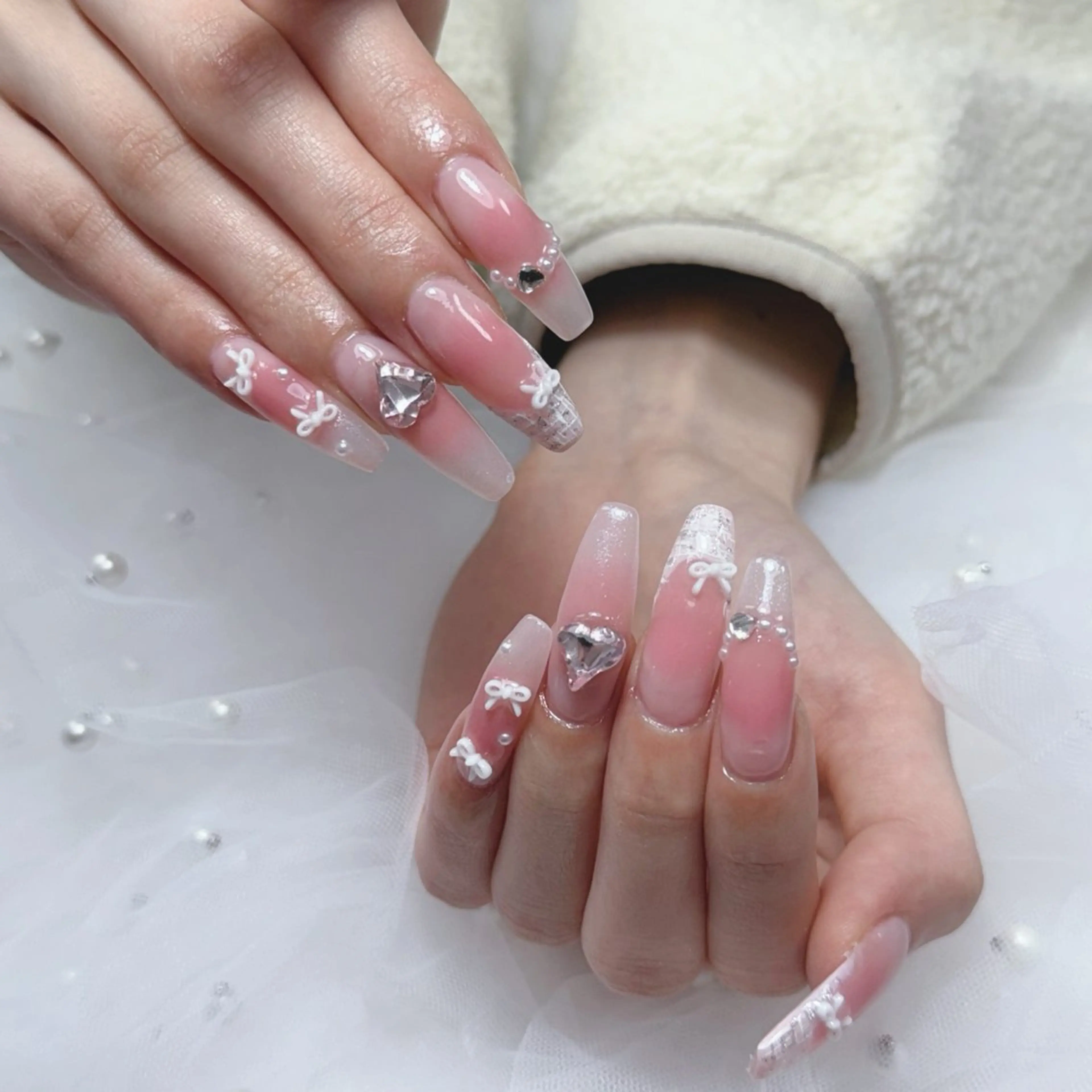 ネイル チークネイル ネイルチップ ハンドネイル L'ino nailのネイルデザイン