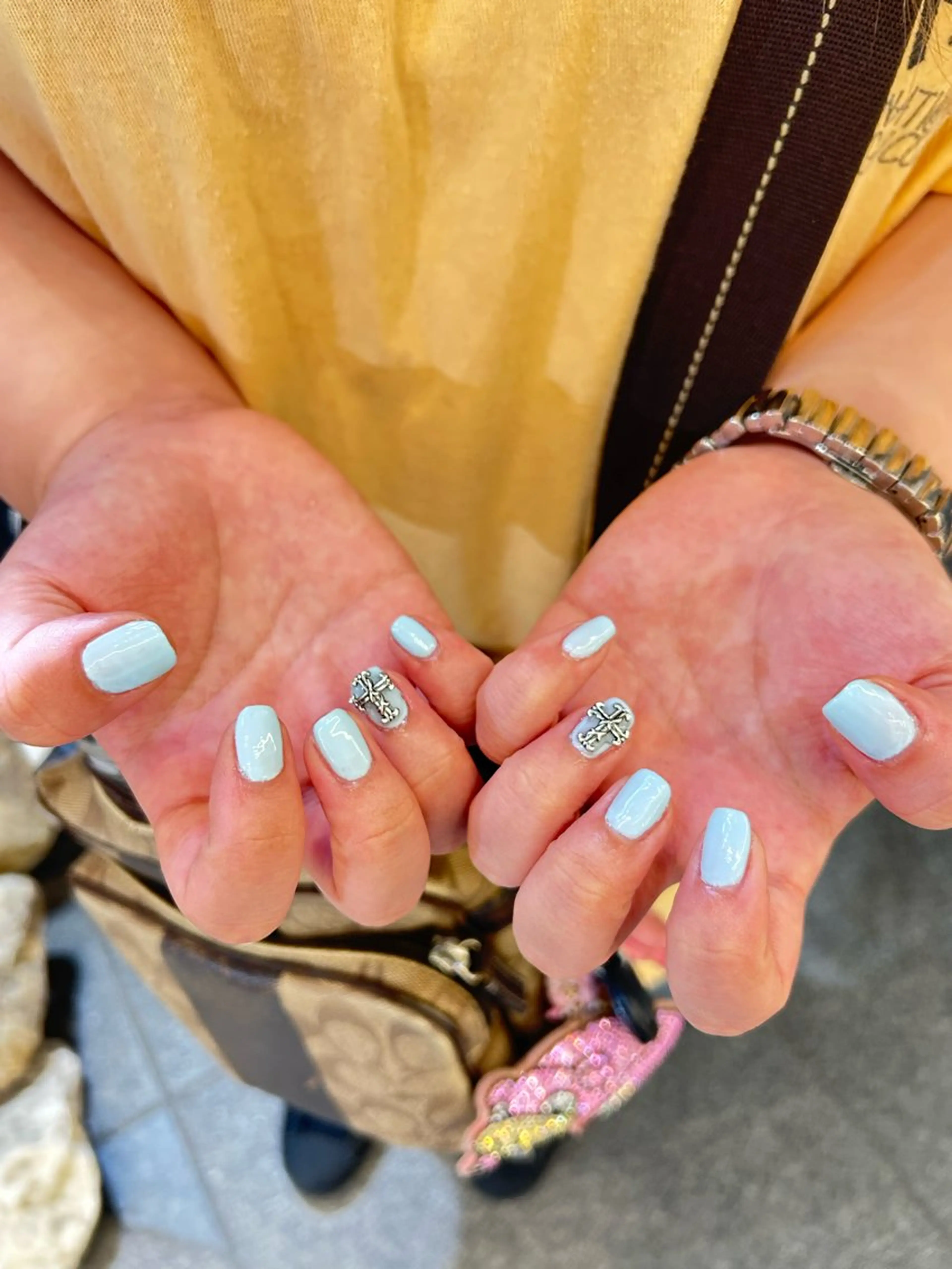 ネイル 暖色系ツヤカラー コトノ🫧のヘアスタイル