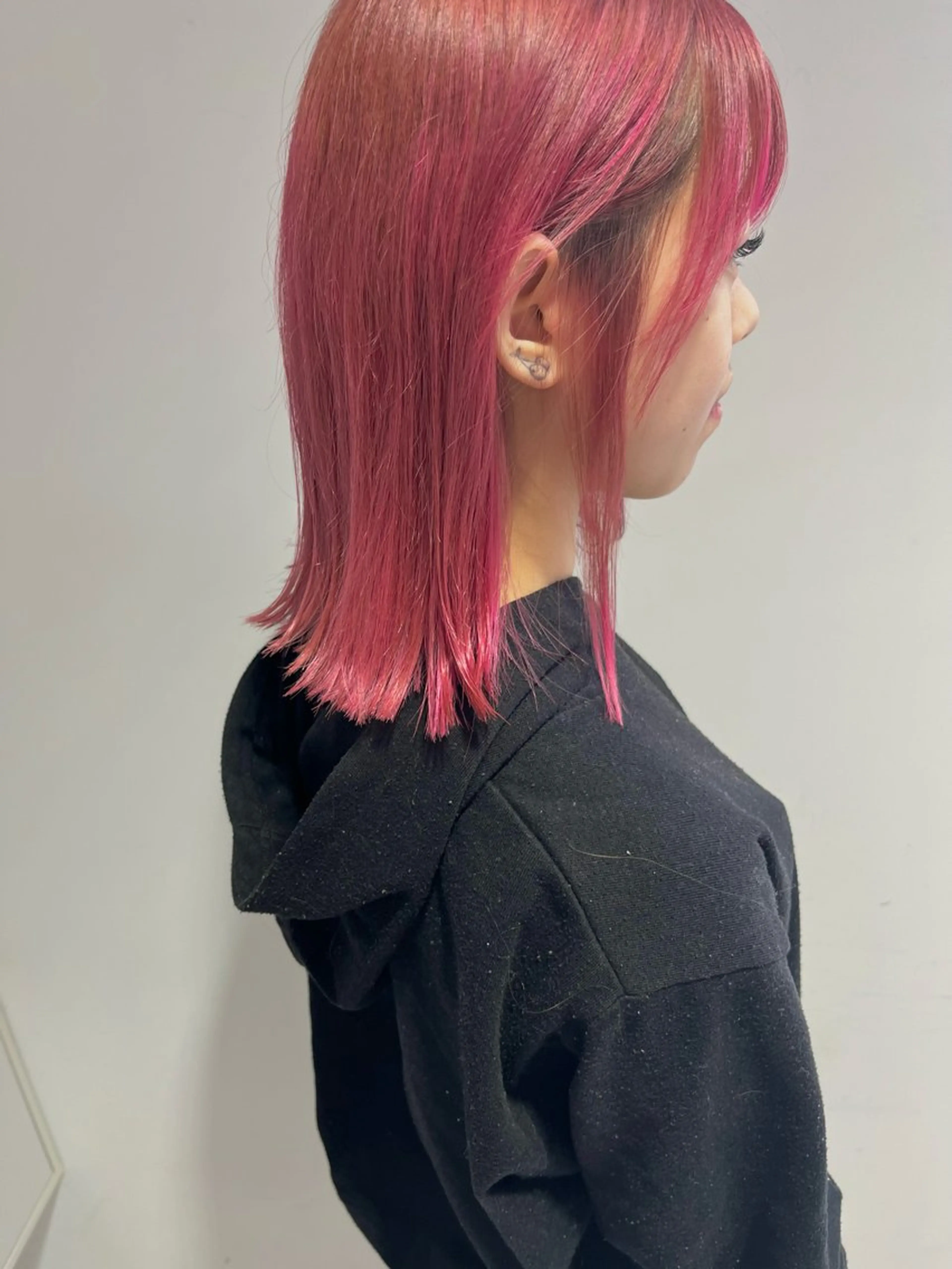 ミディアム カット ヘアカラー 小谷野 真優のヘアスタイル