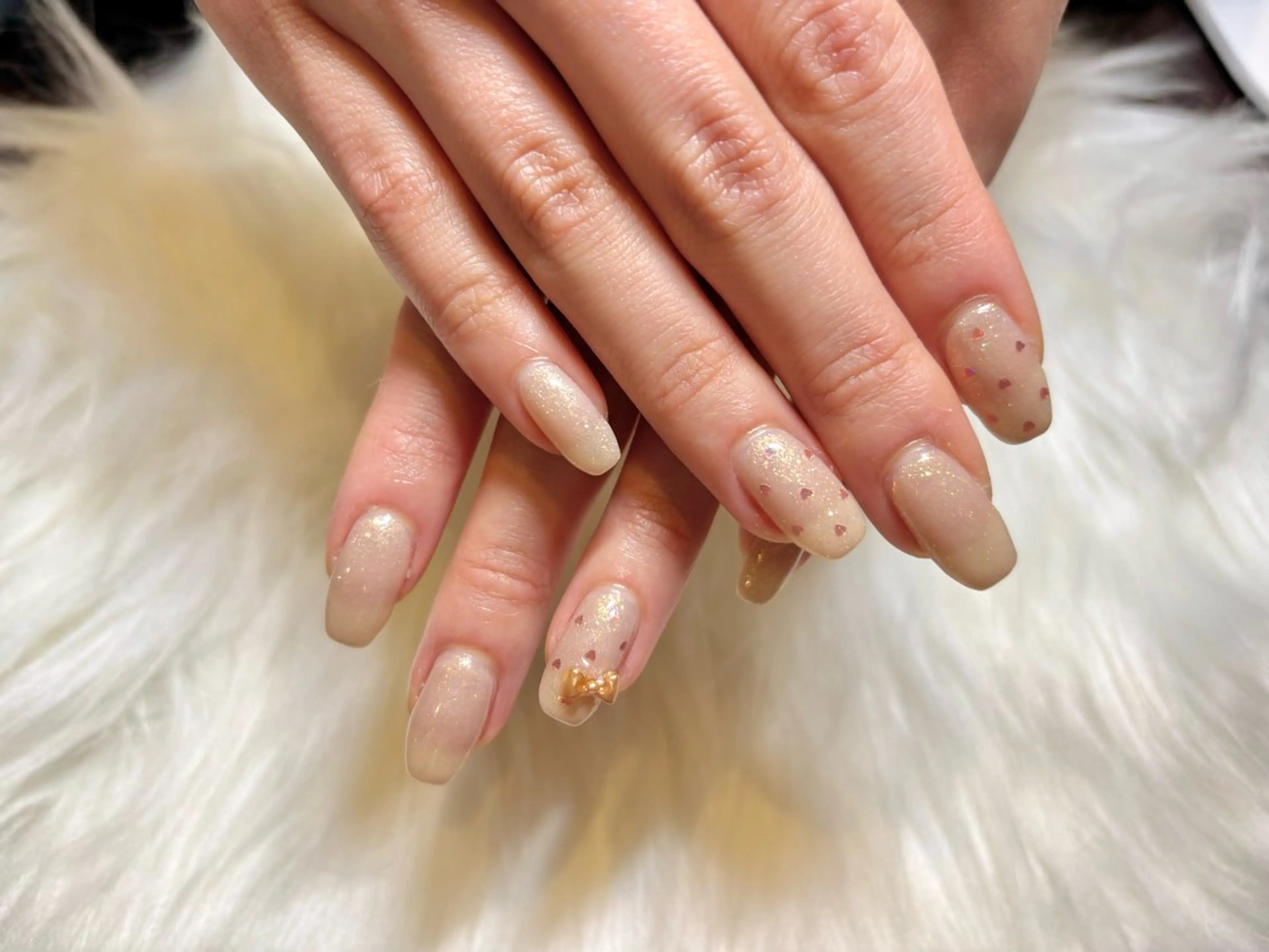 ネイル シンプルネイル バレンタイン ハンドネイル Hübsch所属・Sakura Hのネイルデザイン