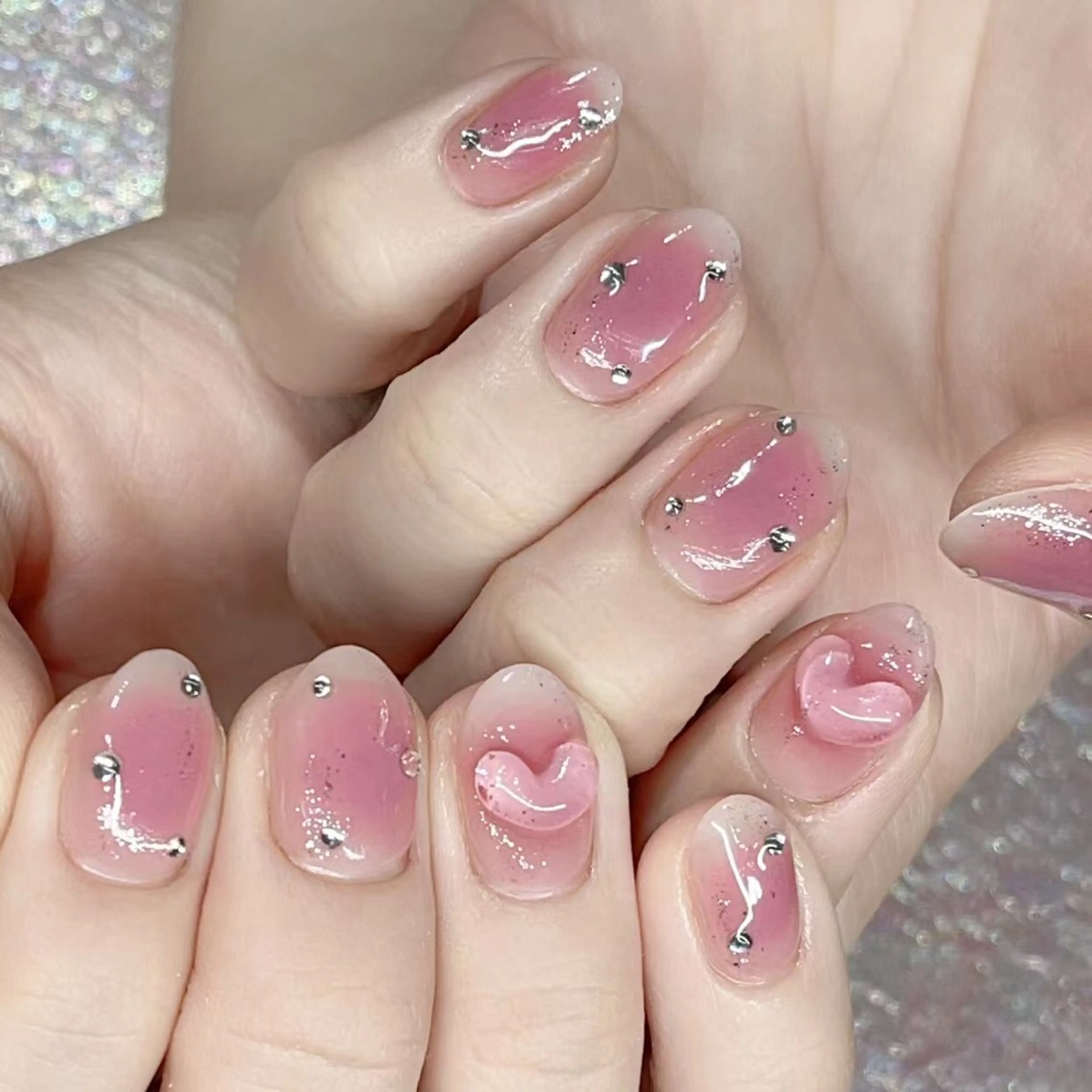 ネイル ハンドネイル Queens テイのネイルデザイン