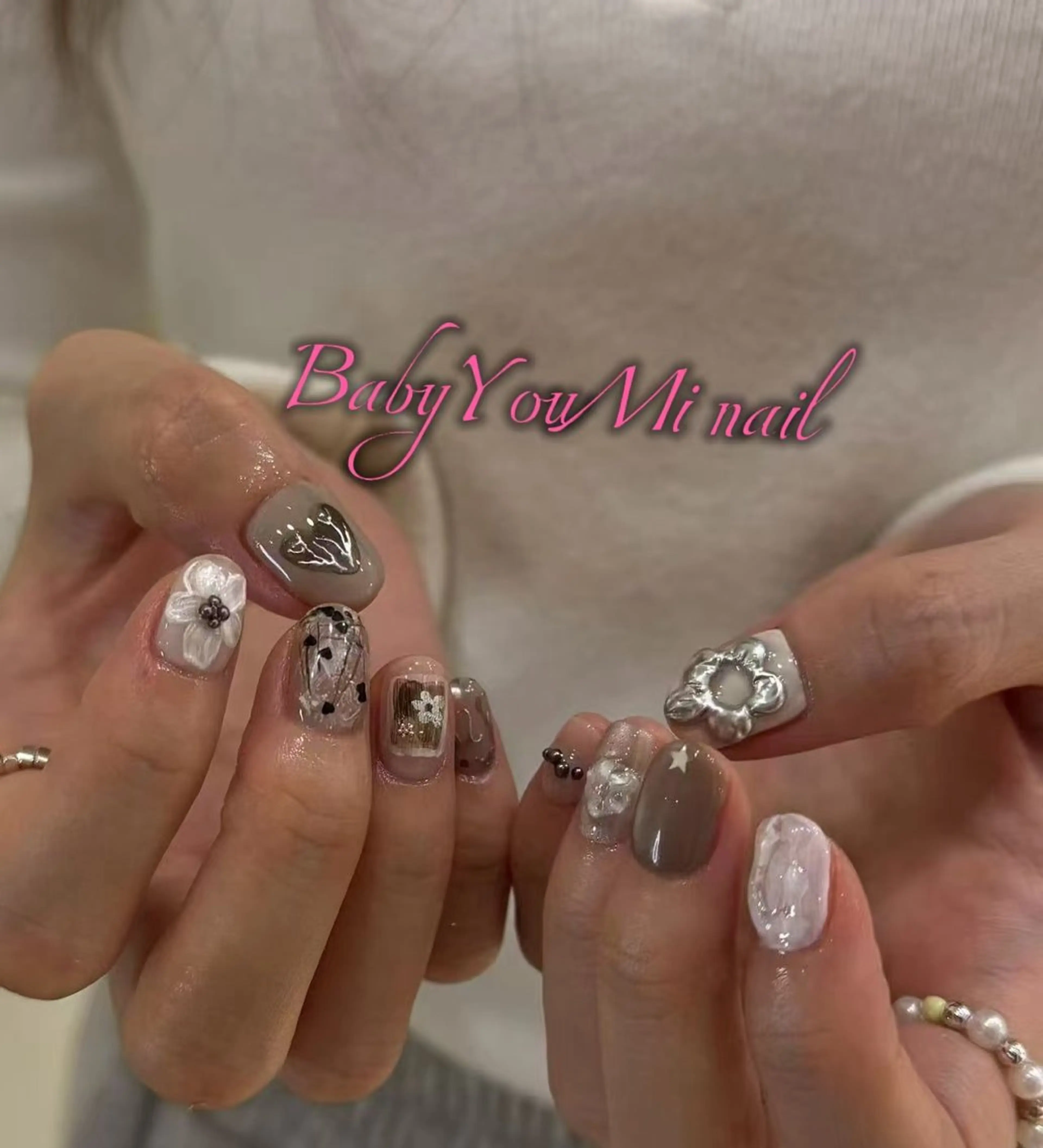 ネイル オーロラネイル 成人式 フットネイル フレンチネイル ジェルネイル ハンドネイル 相沢 さやかのネイルデザイン