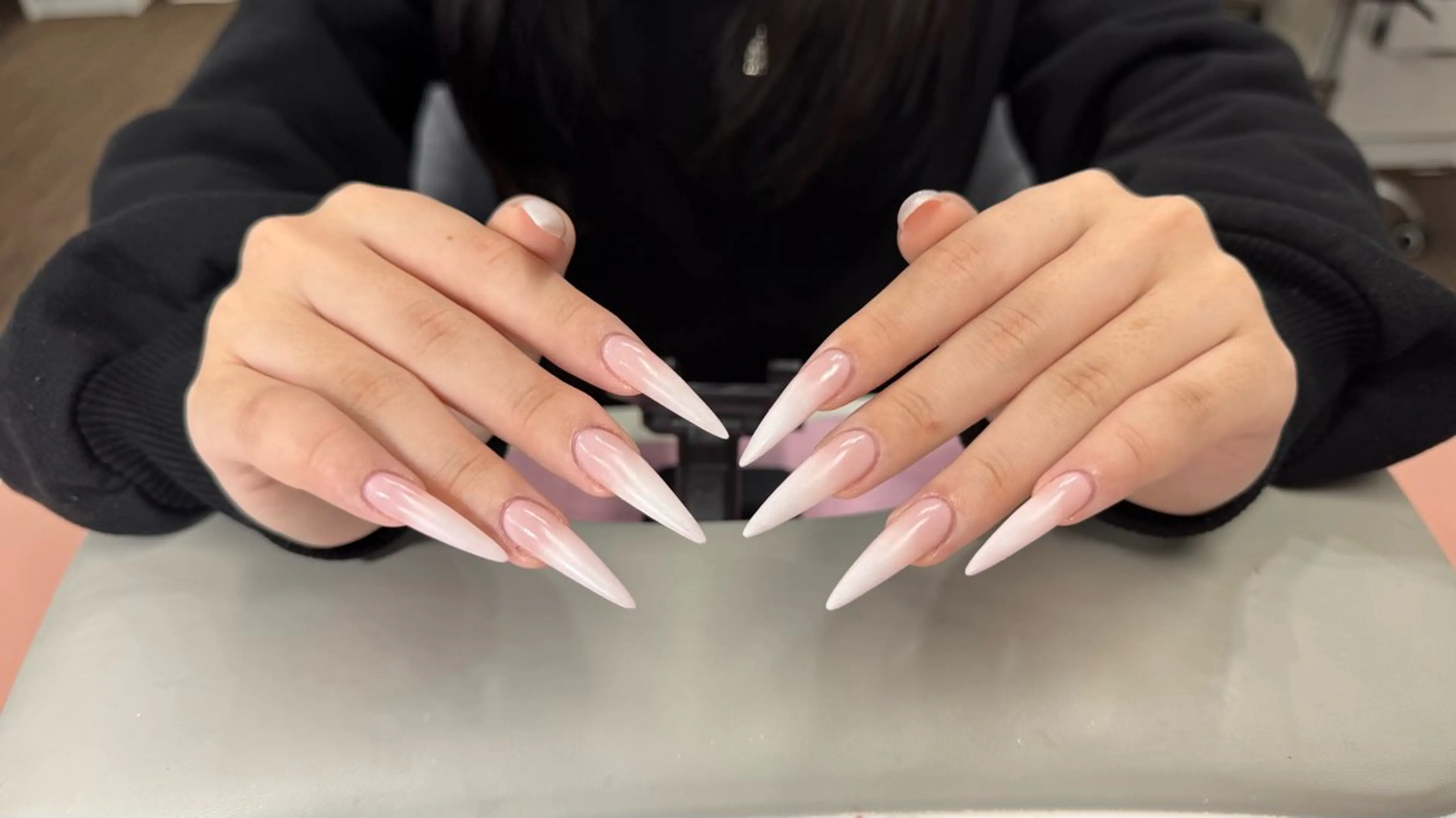 ネイル グラデーション ネイルチップ Lya Nail Rinのネイルデザイン
