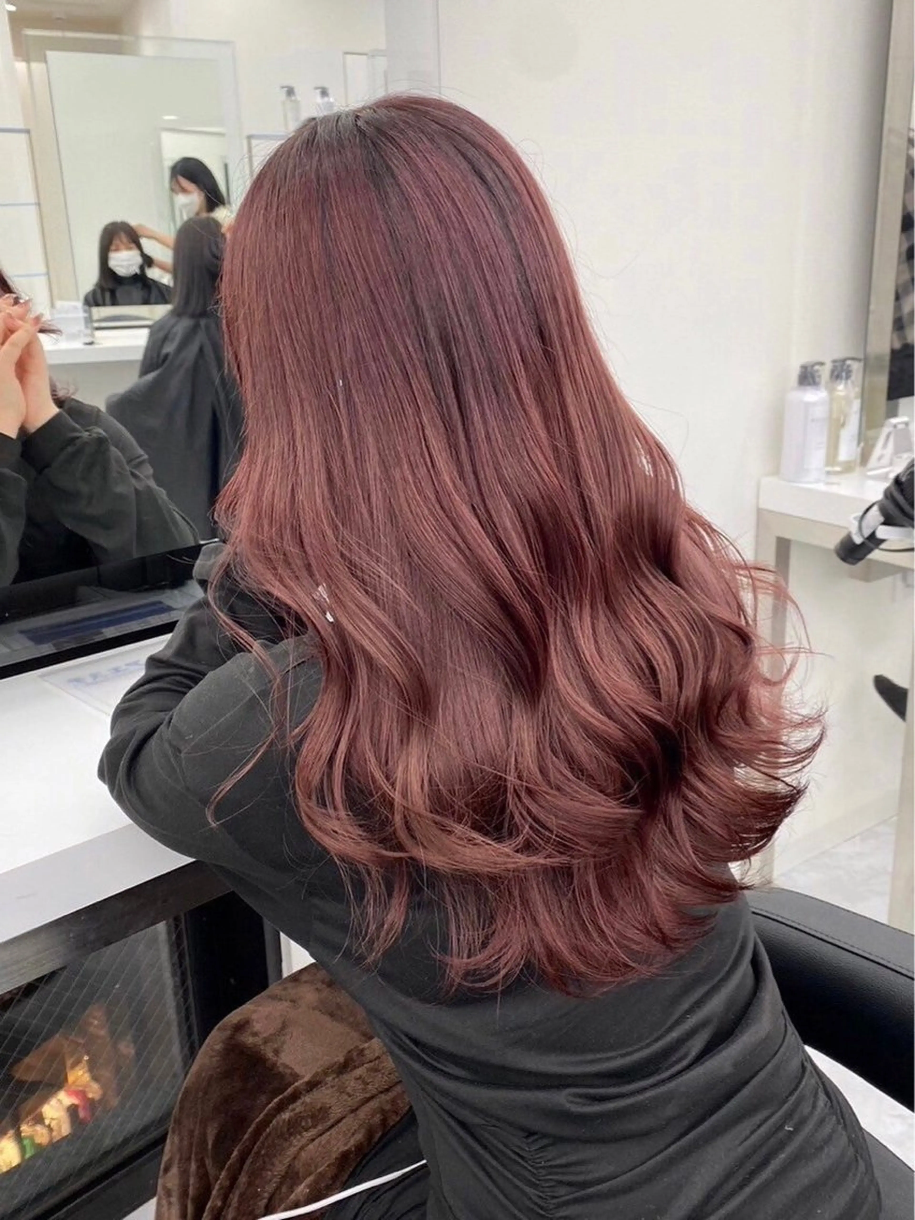 ロング カラー ヘアカラー トリートメント 🩷暖色カラー🩷 BONのヘアスタイル