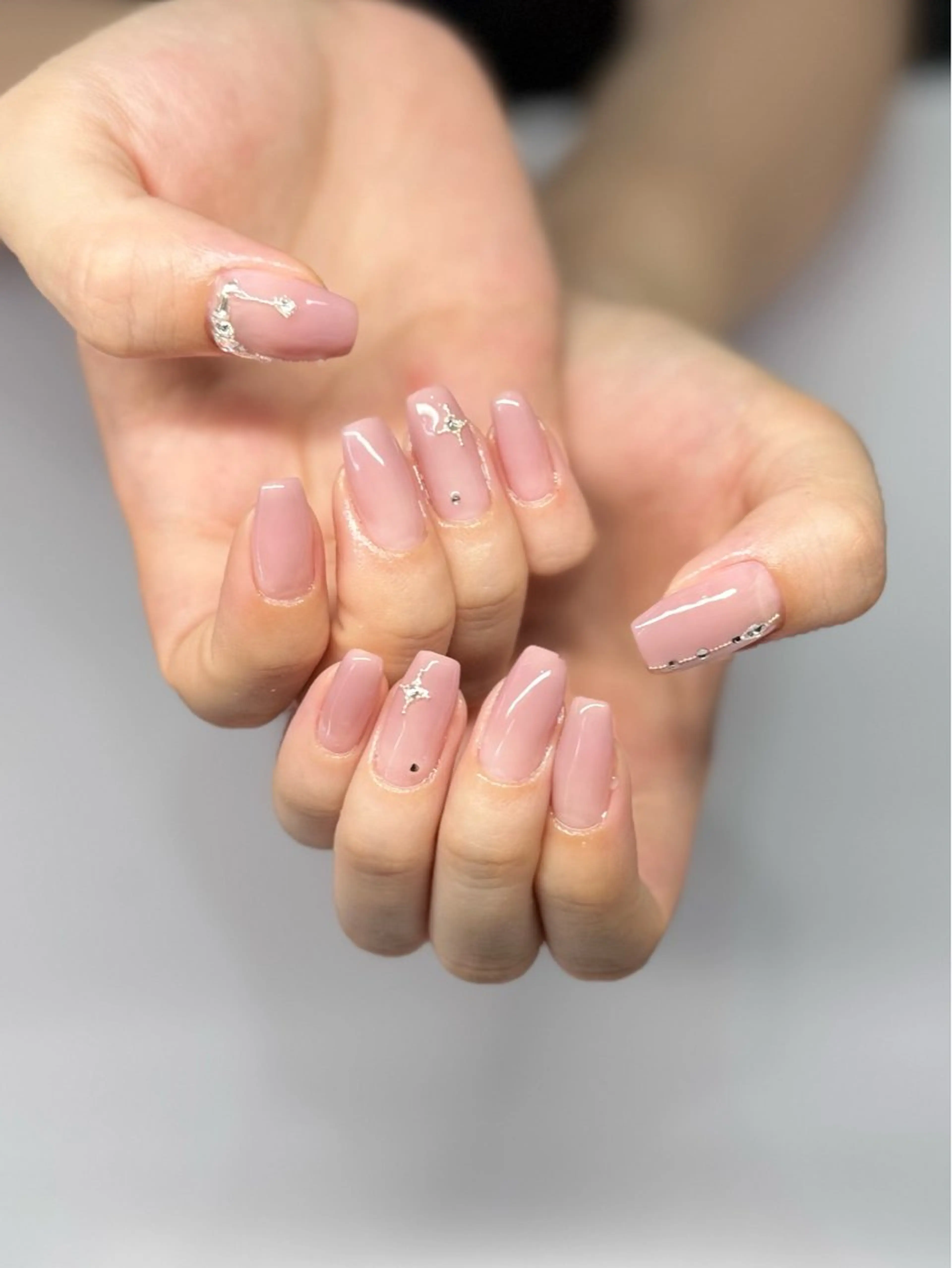 ネイル 𝓝𝓪𝓲𝓻 𝓝𝓪𝓲𝓵のネイルデザイン