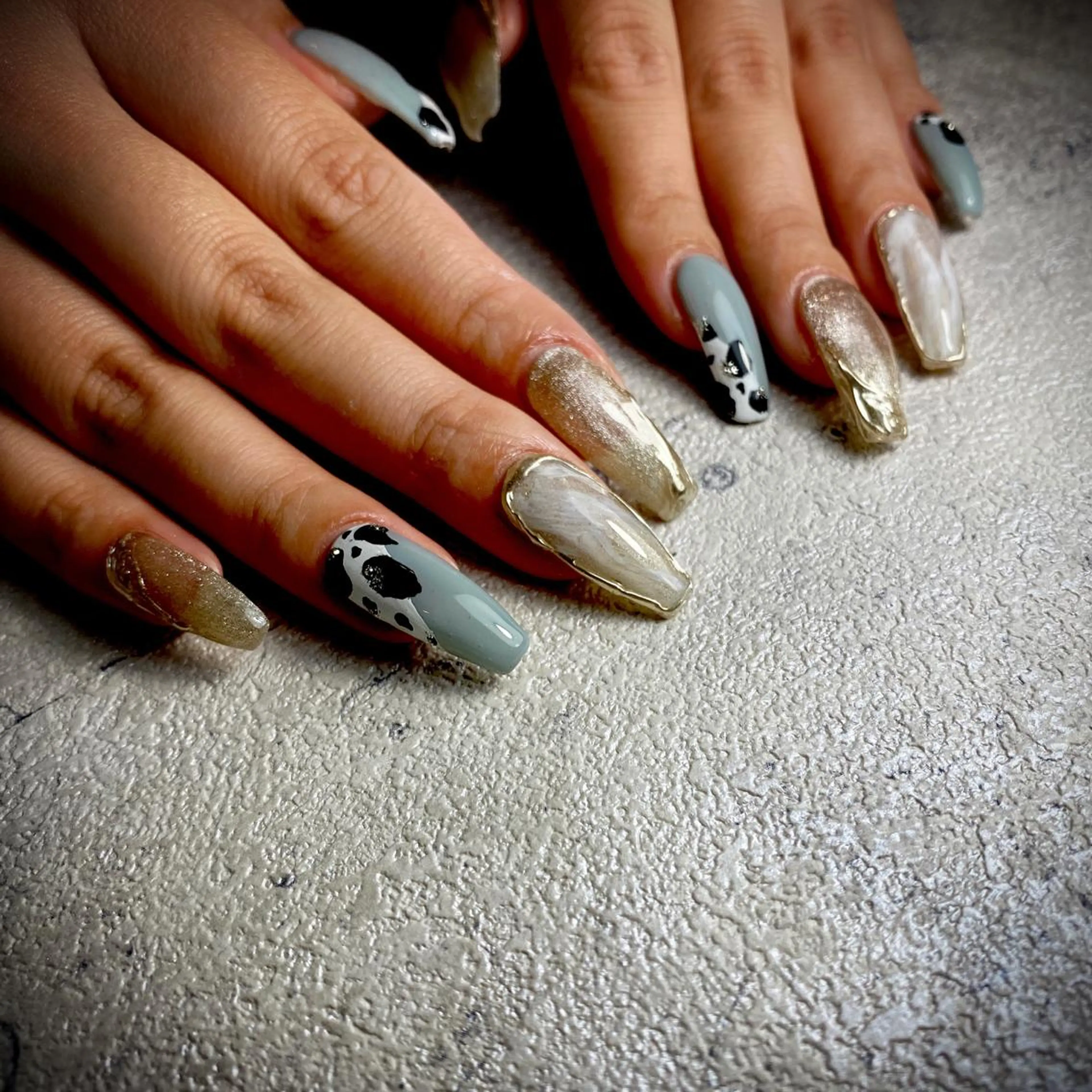 スカルプ10本アート ストーン盛り放題の写真