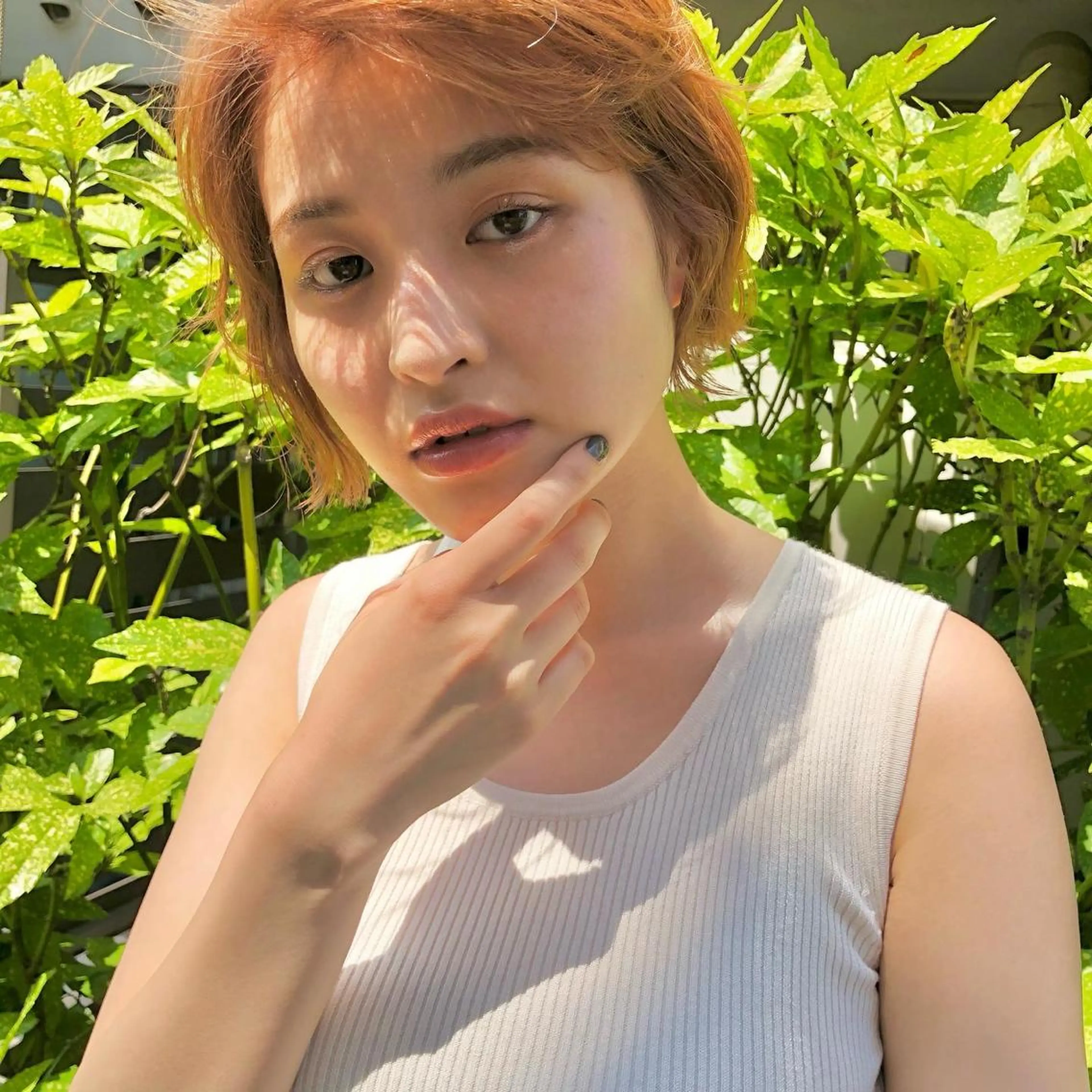 ショート カラー ブリーチ ダブルカラー ブリーチなしカラー オレンジ カット ヘアカラー ブリーチなしで透け感 暖色カラーボブaoiのヘアスタイル