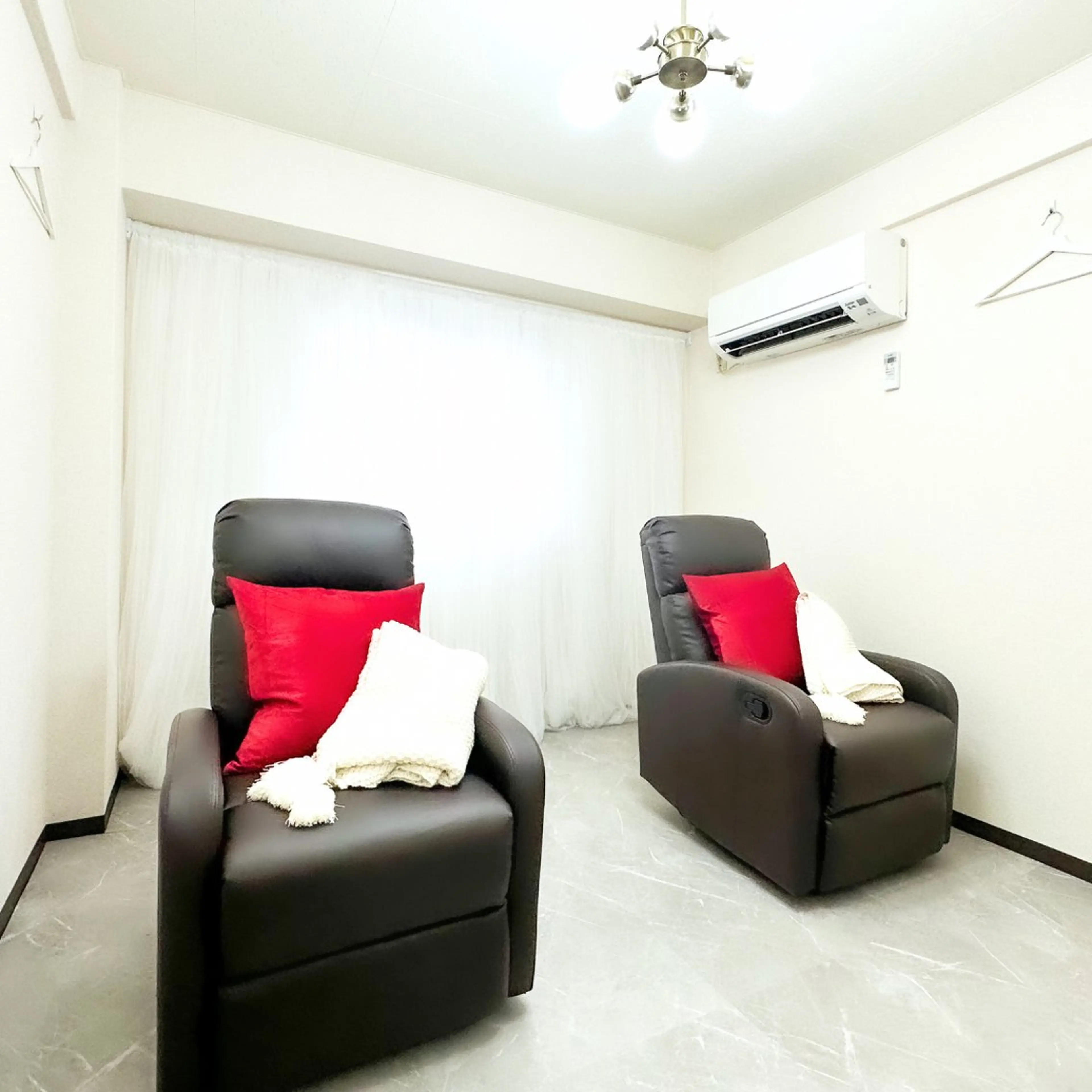 30分まつ毛パーマ専門店 ALI 高槻店【アーリ】所属・【アーリ高槻店】 高尾のマツエク・マツパデザイン