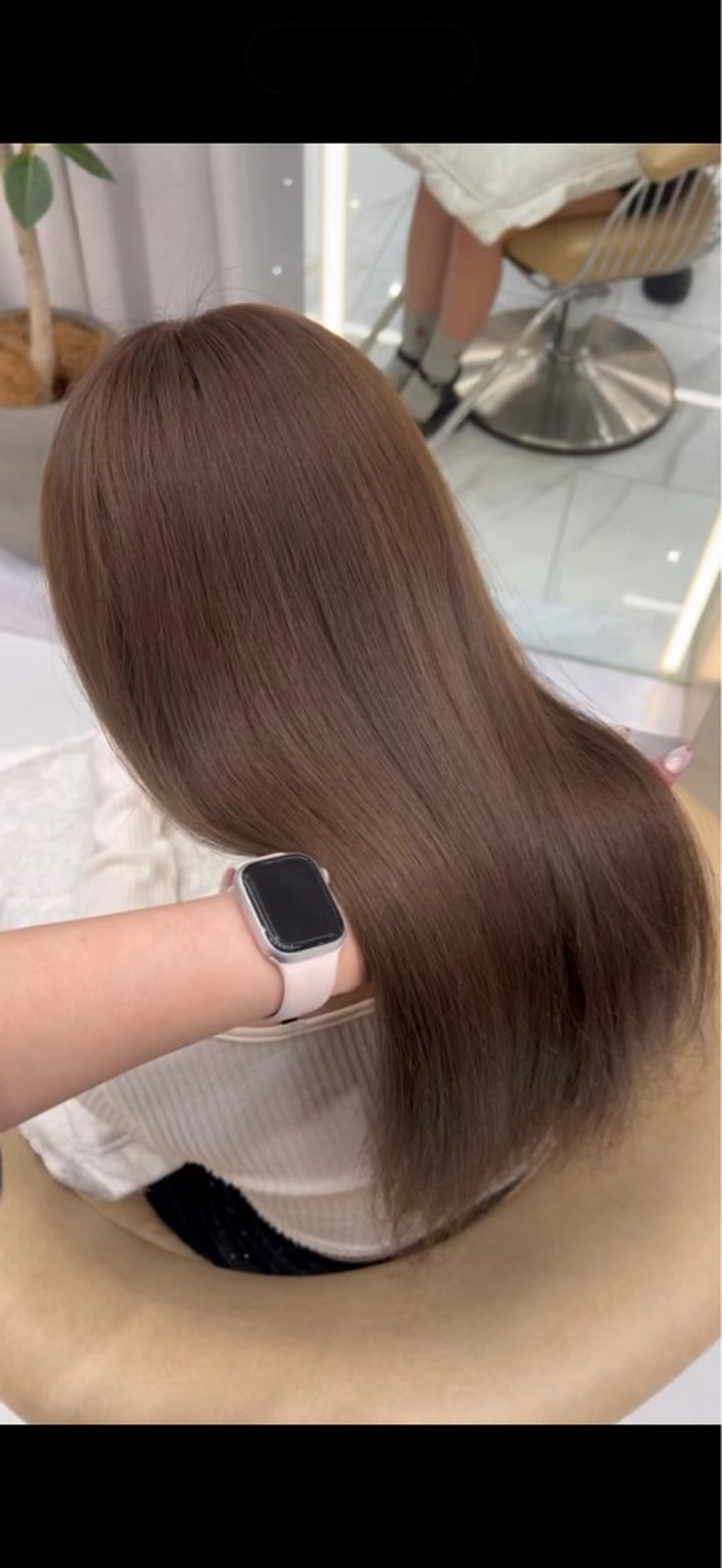 セミロング カット ヘアカラー トリートメント 髪質改善/透明感カラ ー/みほのヘアスタイル