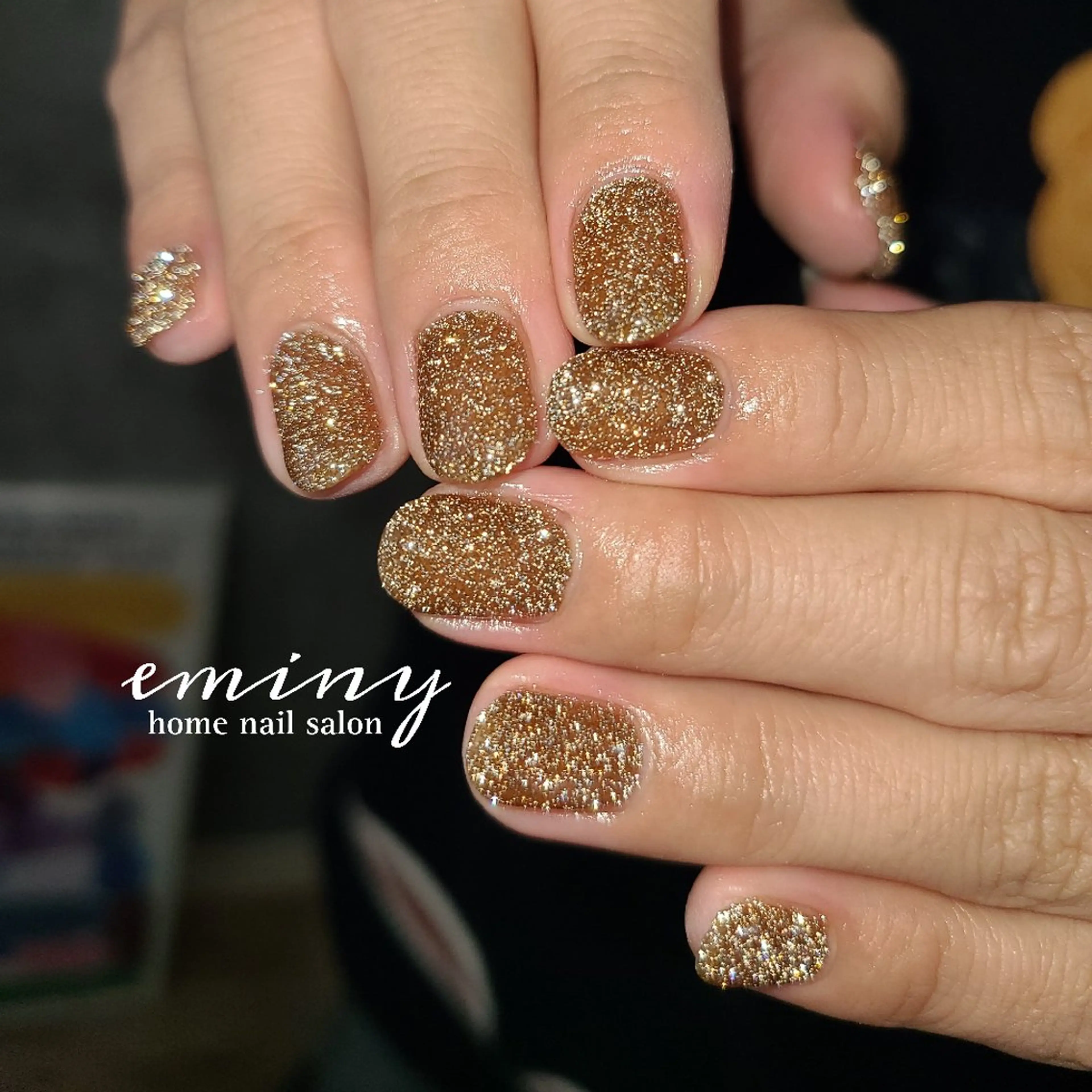 ネイル ブラウン フラッシュネイル キラキラネイル ショートネイル シンプルネイル ハンドネイル nail salon  eminyのネイルデザイン