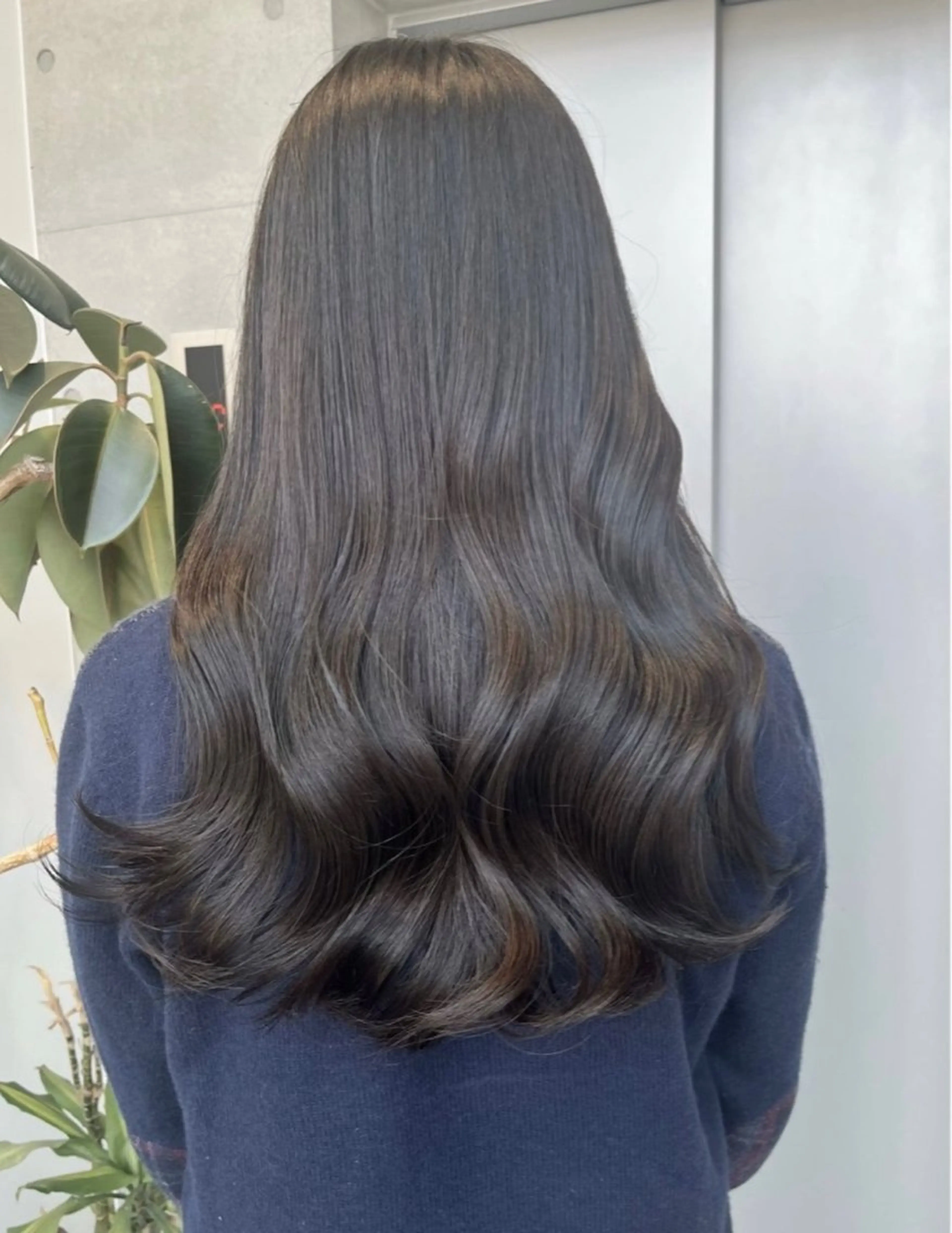 ロング カラー パーマ ヘアアレンジ カット ヘアカラー トリートメント ヘッドスパ ヘアセット 透明感/オリーブ/ グレージュ/YUKAのヘアスタイル