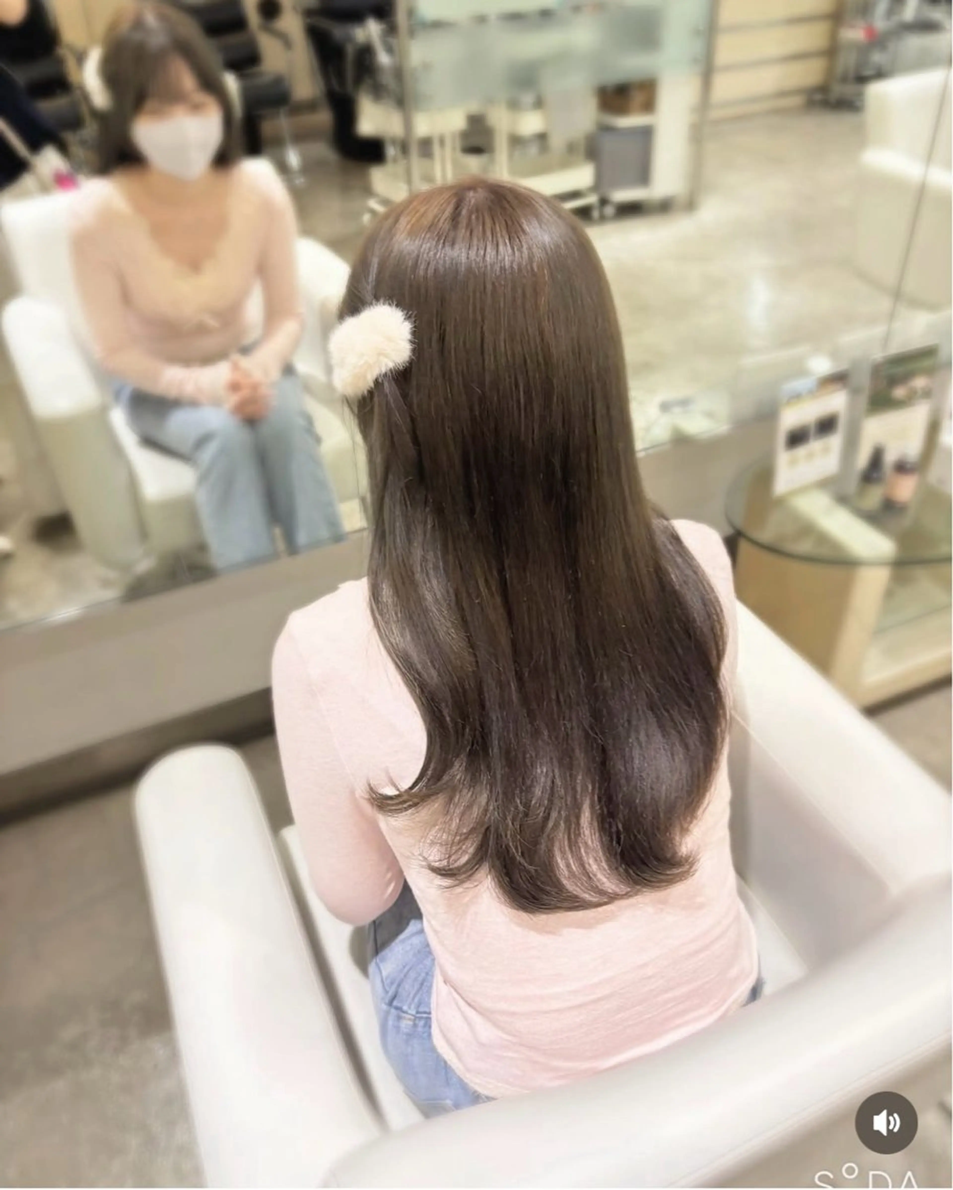 セミロング カット ヘアカラー yui/透明感カラー /コテ巻き風パーマのヘアスタイル