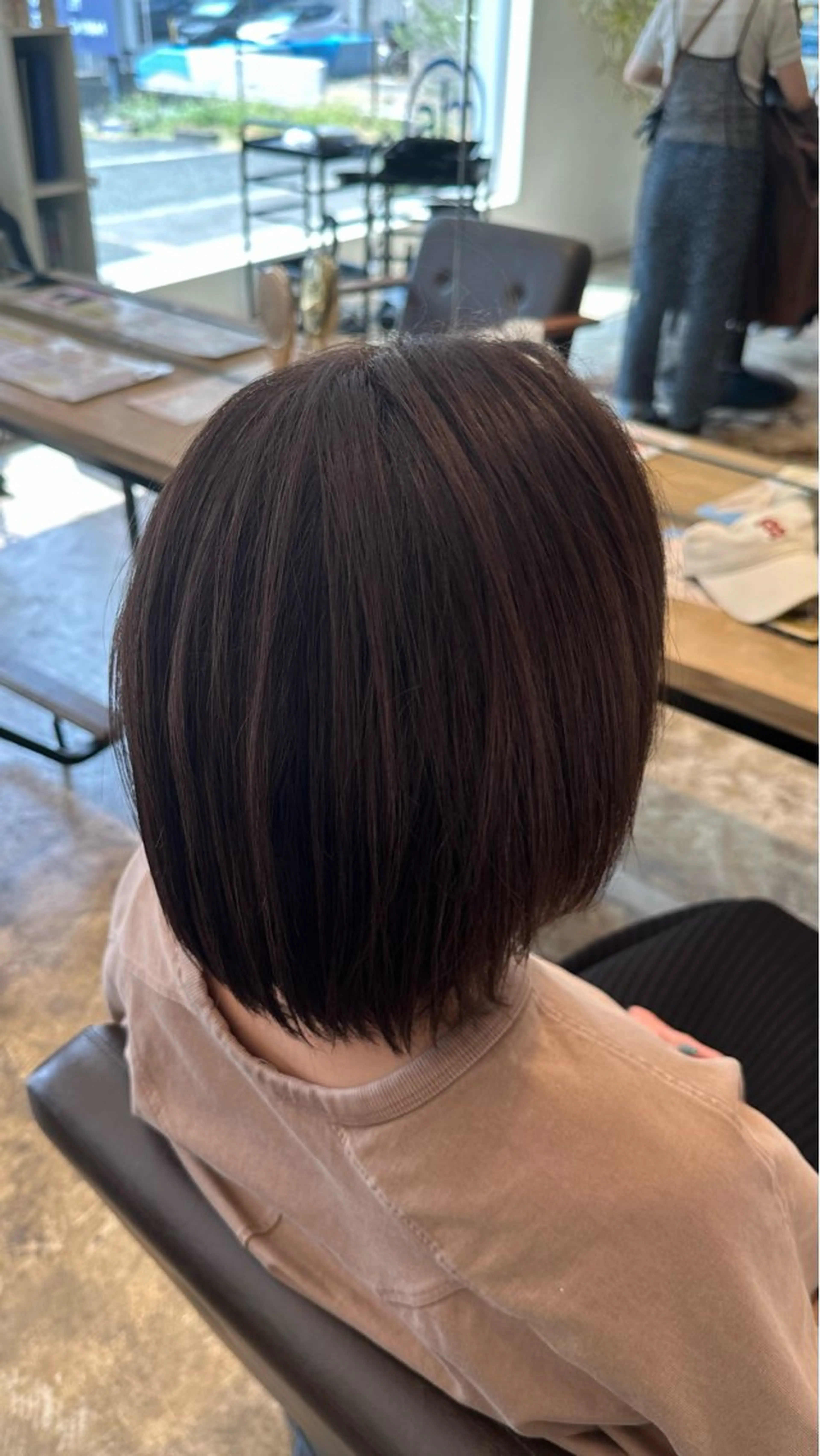 カラー グレージュ 北川 ななのヘアスタイル