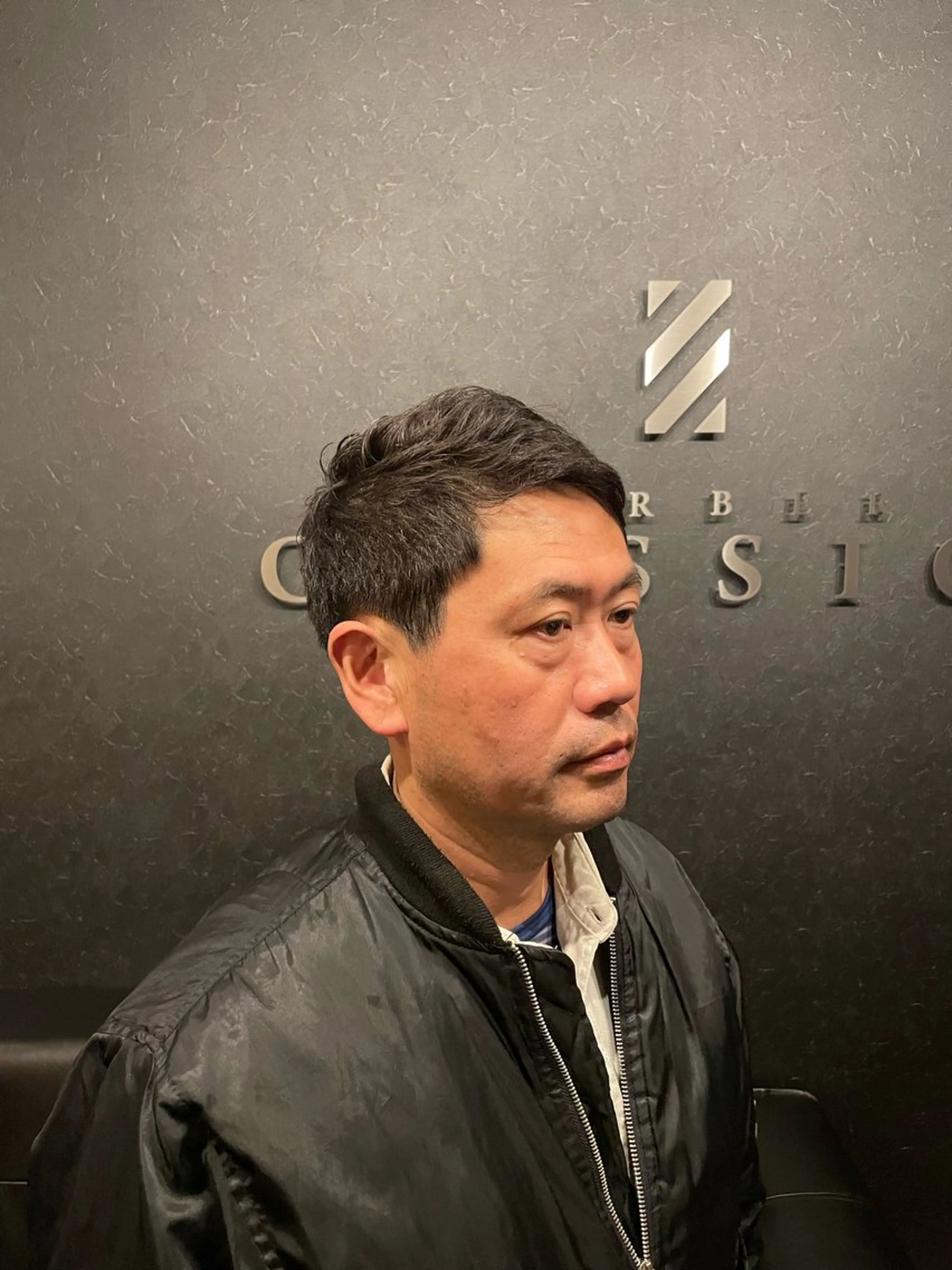 ショート BARBER CLASSICSのヘアスタイル