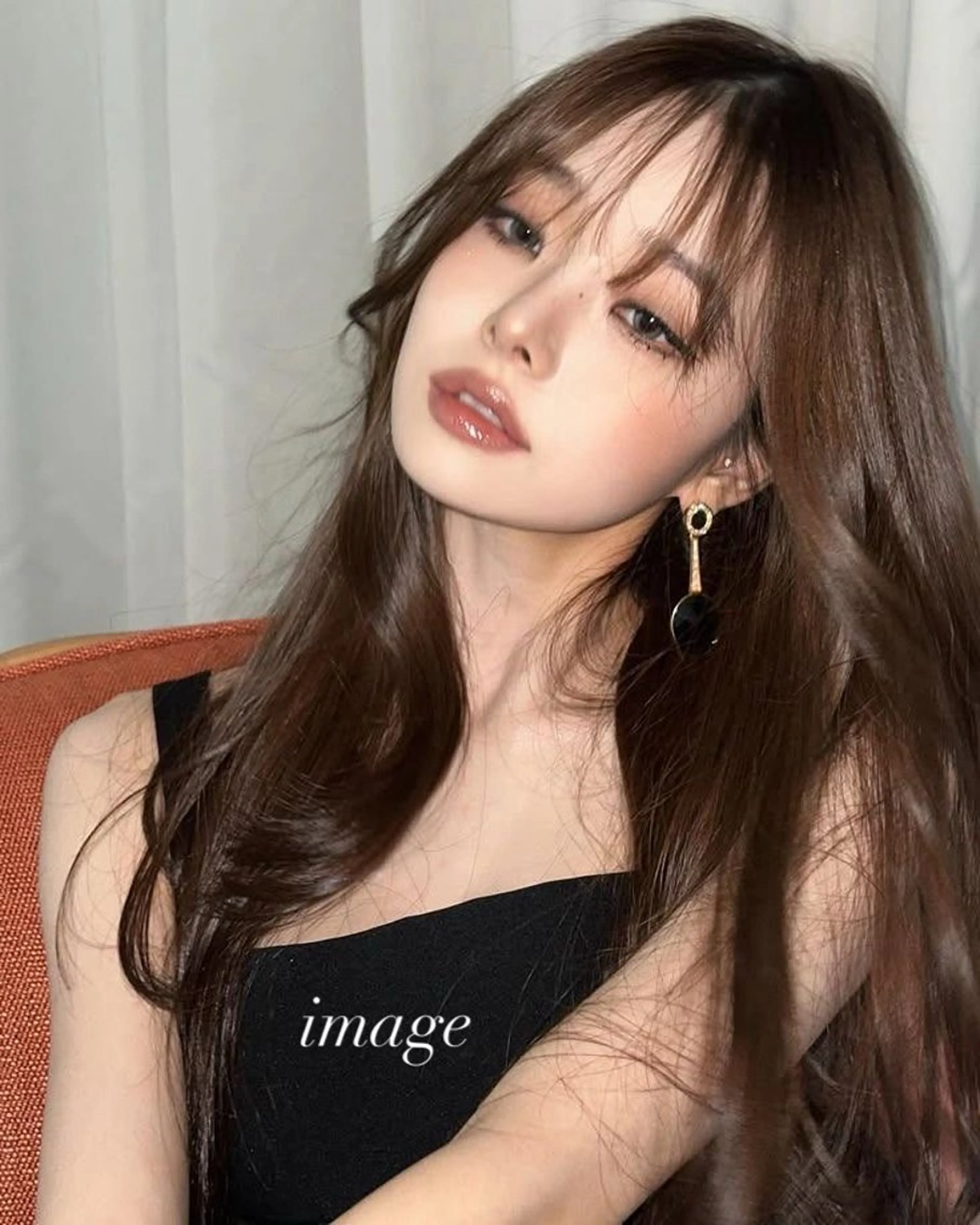 【韓国女優ヘア🇰🇷】レイヤーカット×ブリーチ無し透明感暗髪グレージュ、ブルーブラックWカラー×トリートメント💎🤍の写真