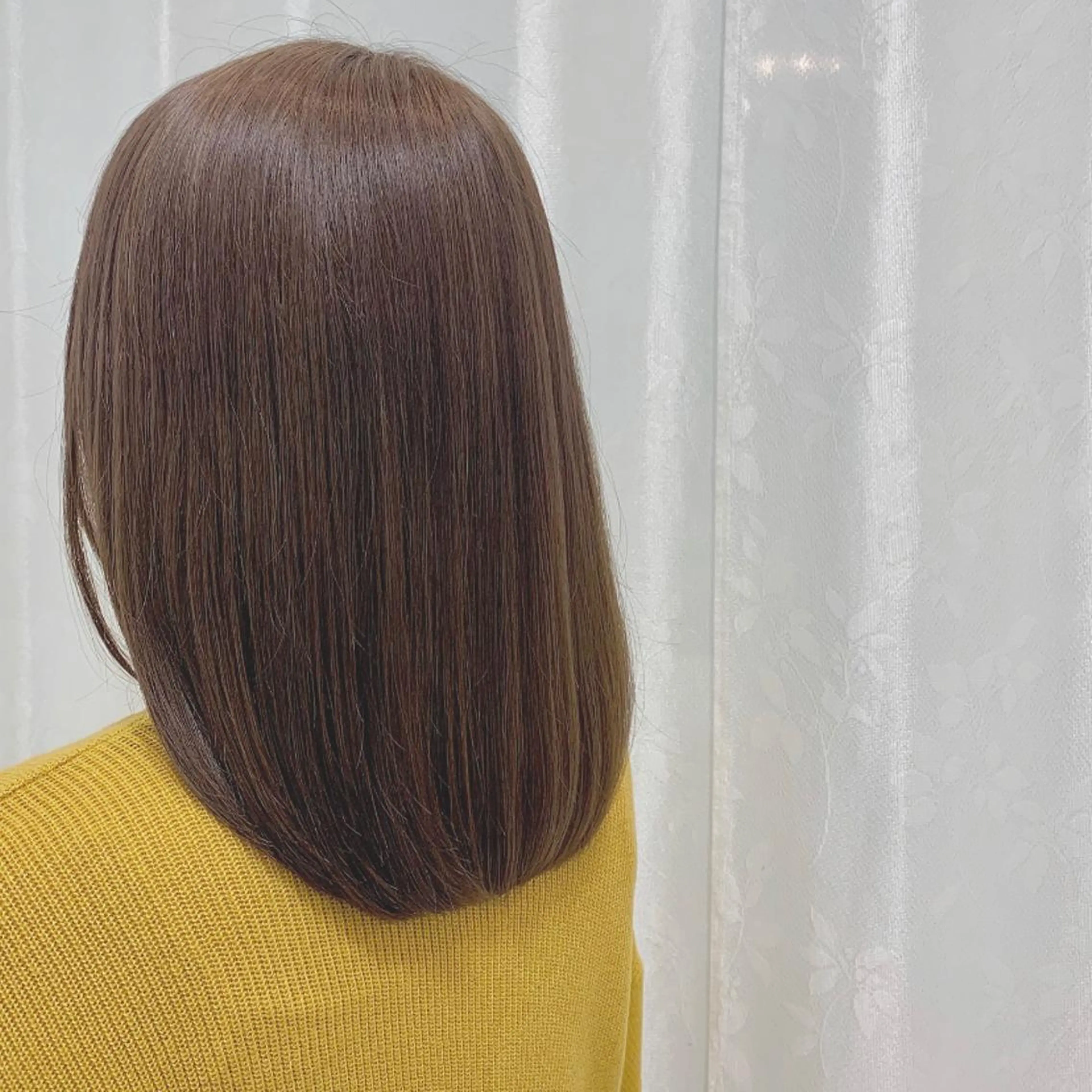 ミディアム カラー 池本 梨奈のヘアスタイル