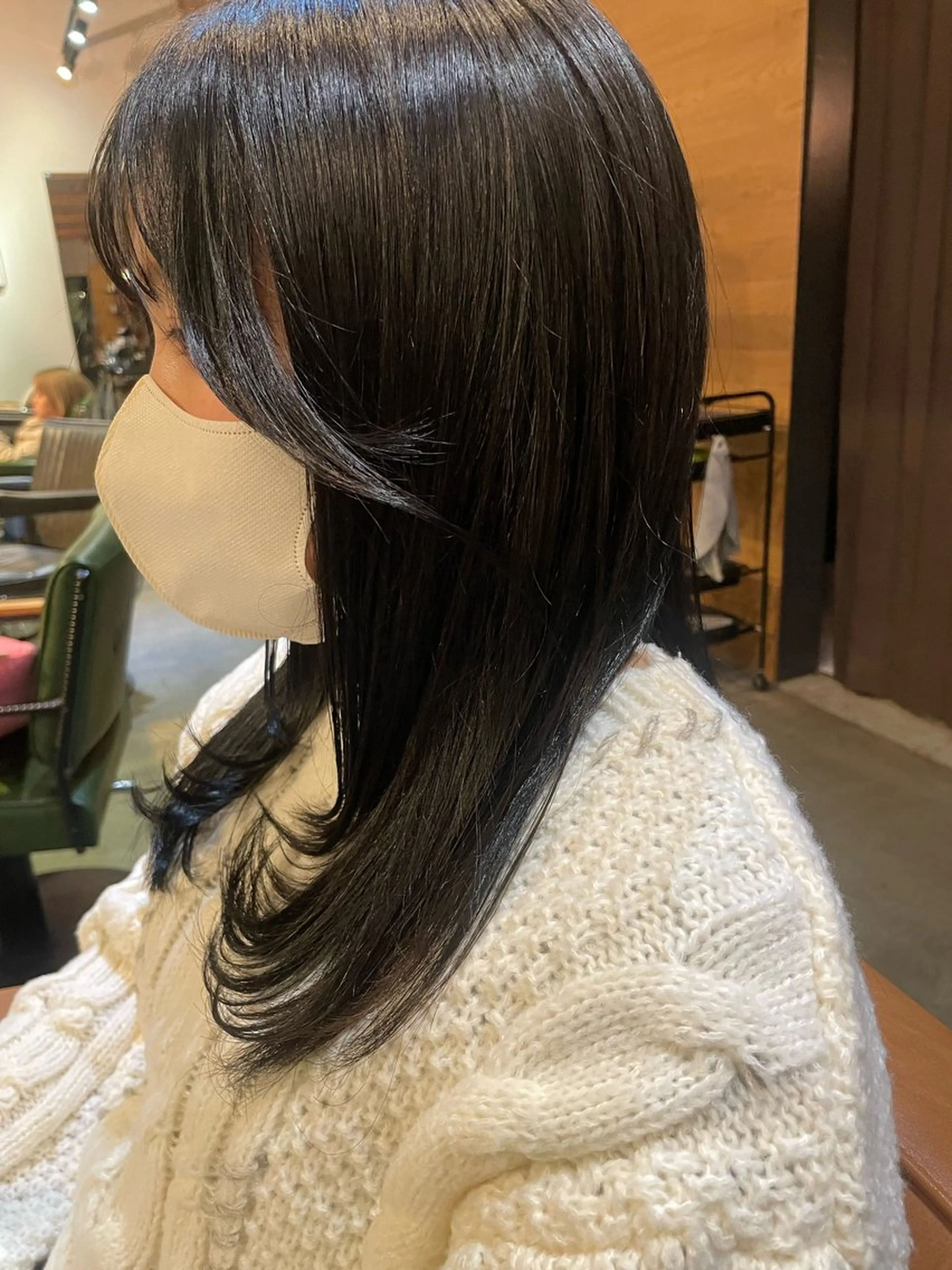 ミディアム 梅田 陸のヘアスタイル